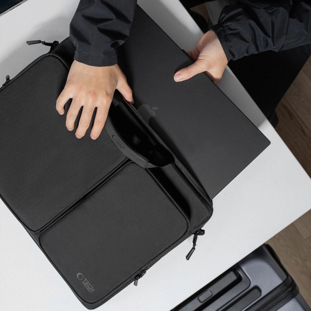 Geanta laptop Tech-Protect Defender, 17 inch, neagra, cu 4 compartimente, set cu curea
