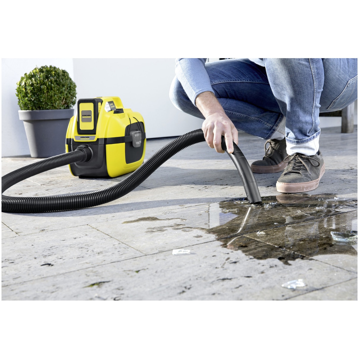 Aspirator umed/uscat Karcher WD 1 Battery, 230W, 18V, 2.5Ah, 7l