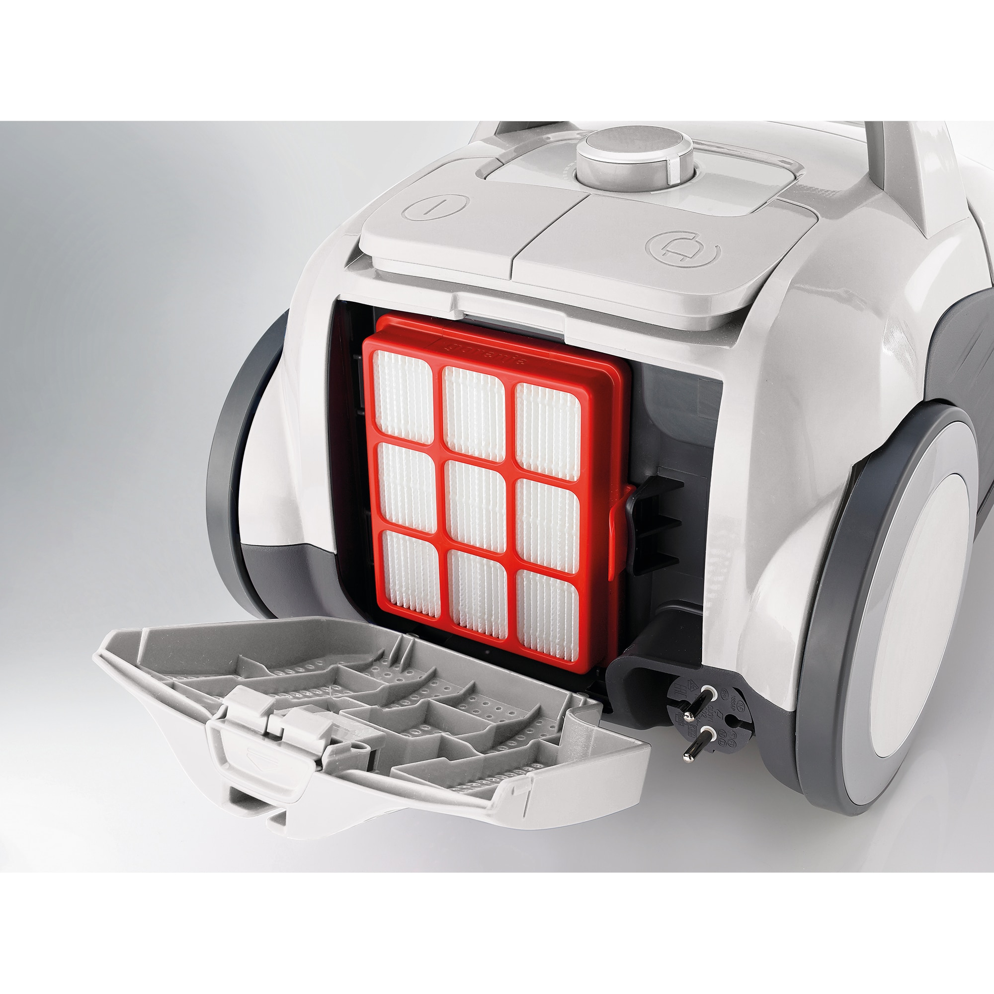 Aspirator cu sac Gorenje VCEA21GLW, 700W, filtru HEPA, capacitate colectare 3L, 3 capete aspirare, perie XpandZone, derulator automat cablu, alb