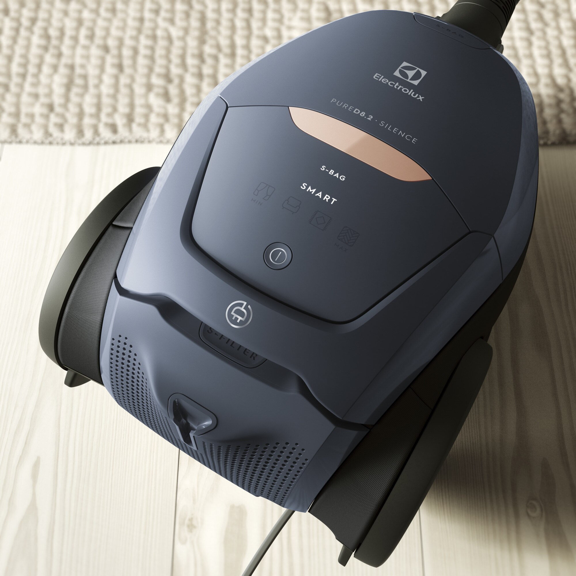 Aspirator cu sac Electrolux PD82-8DB, 500W, functie SmartMode, kit pentru animale de companie, nivel zgomot 57 dB, negru/bleumarin