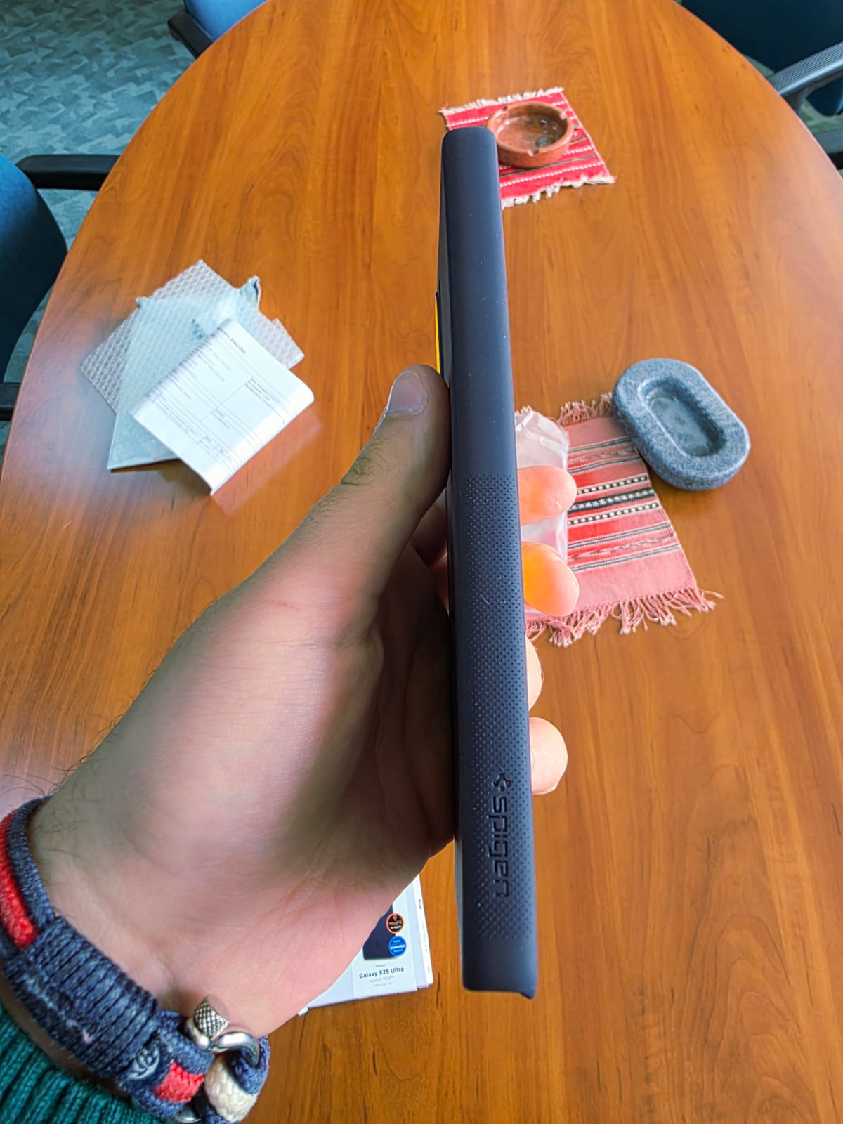 Husa Spigen Nano Pop Mag pentru Samsung Galaxy S25 Ultra, albastru marin si galben