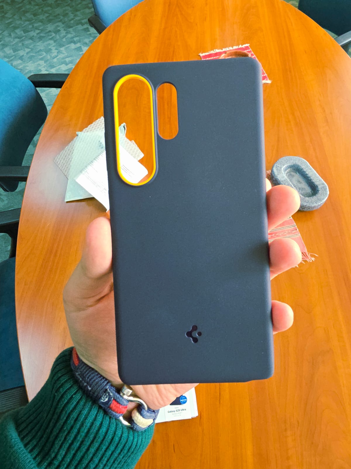 Husa Spigen Nano Pop Mag pentru Samsung Galaxy S25 Ultra, albastru marin si galben