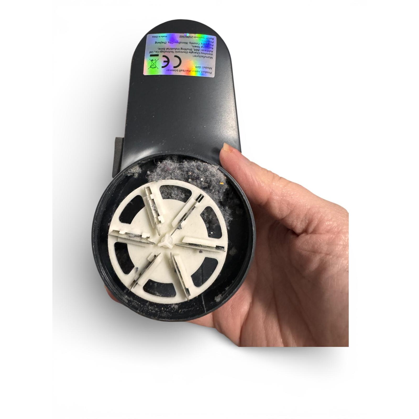 Aparat electric pentru îndepărtarea scamelor, reincarcabil, lama din oțel inoxidabil, 35 ml, alb