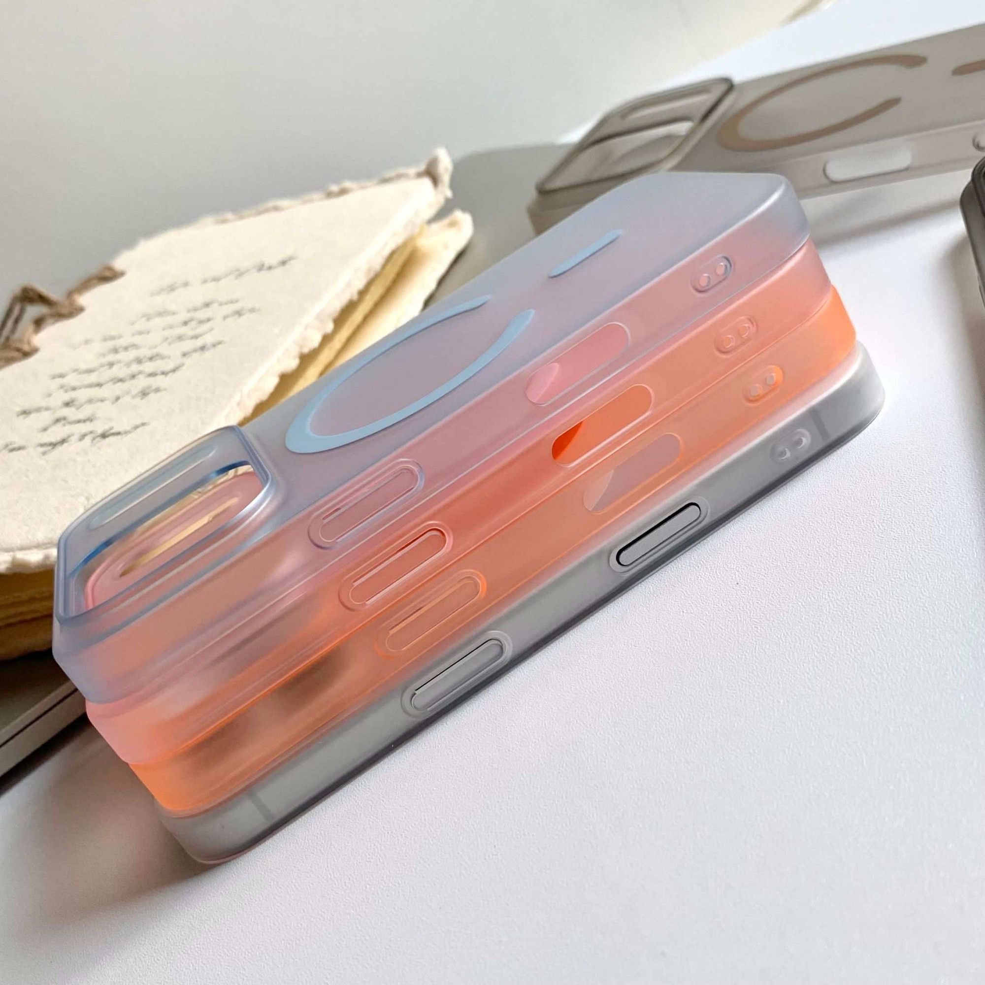Husa de Protectie, Compatibila cu Apple iPhone 17 Pro, MagSafe, Roz mat