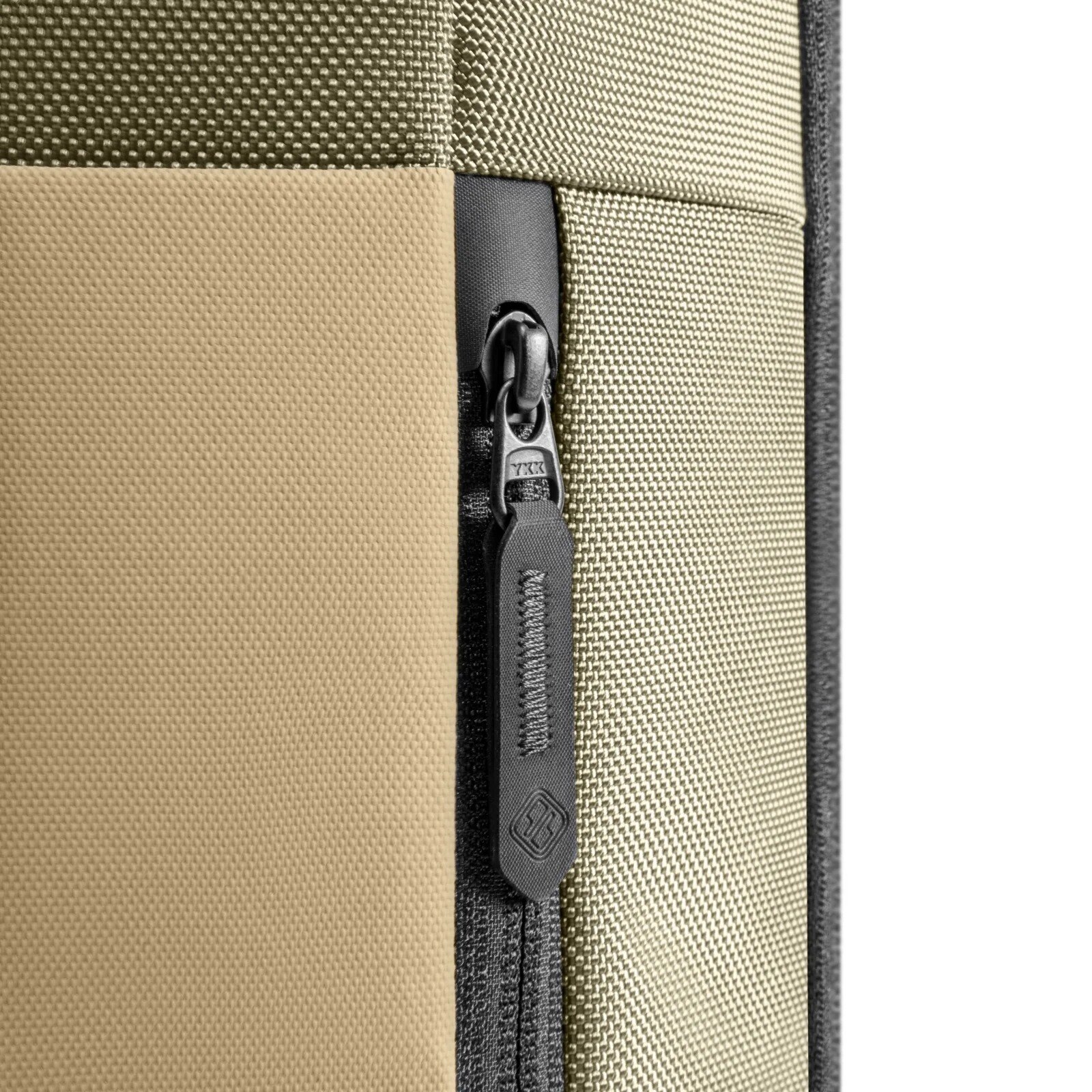 Rucsac geanta de umar Tomtoc Navigator-T24 Sling Bag M, Spatiu pentru laptop si accesorii, Khaki