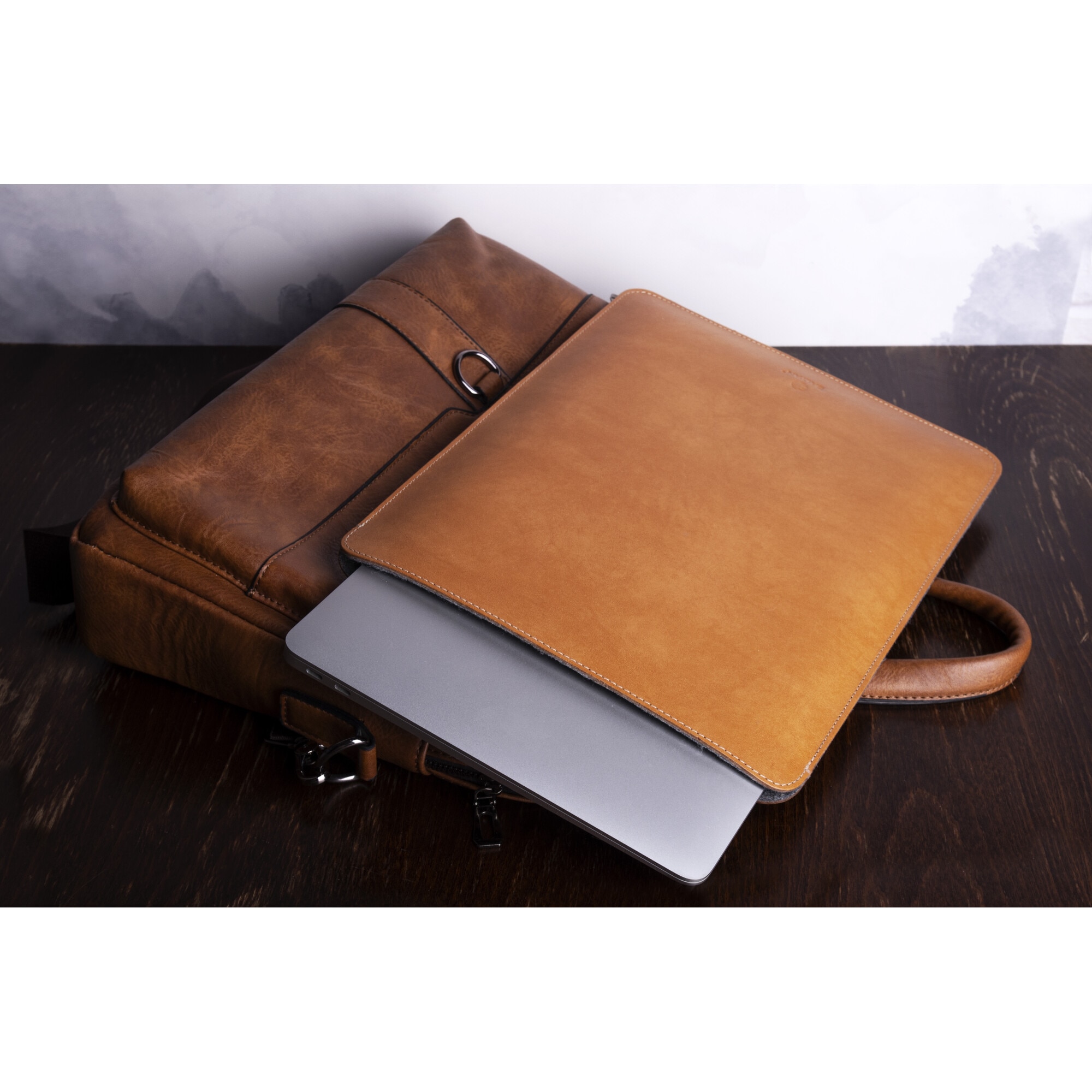 Husa pentru MacBook Air 13 M1 Baltan Sleeve 13 inch din piele naturala premium rezistenta la apa, maro