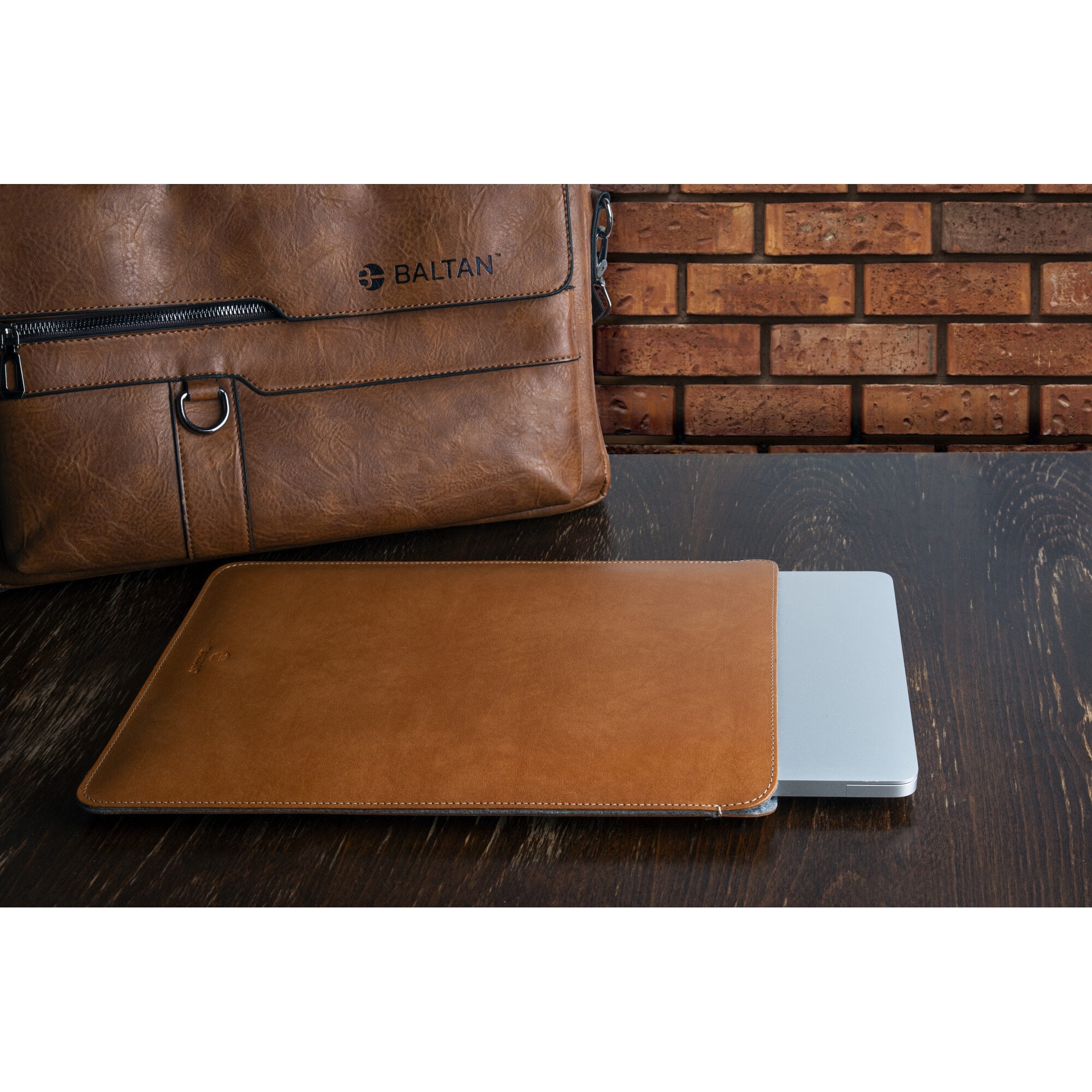 Husa pentru MacBook Air 13 M1 Baltan Sleeve 13 inch din piele naturala premium rezistenta la apa, maro