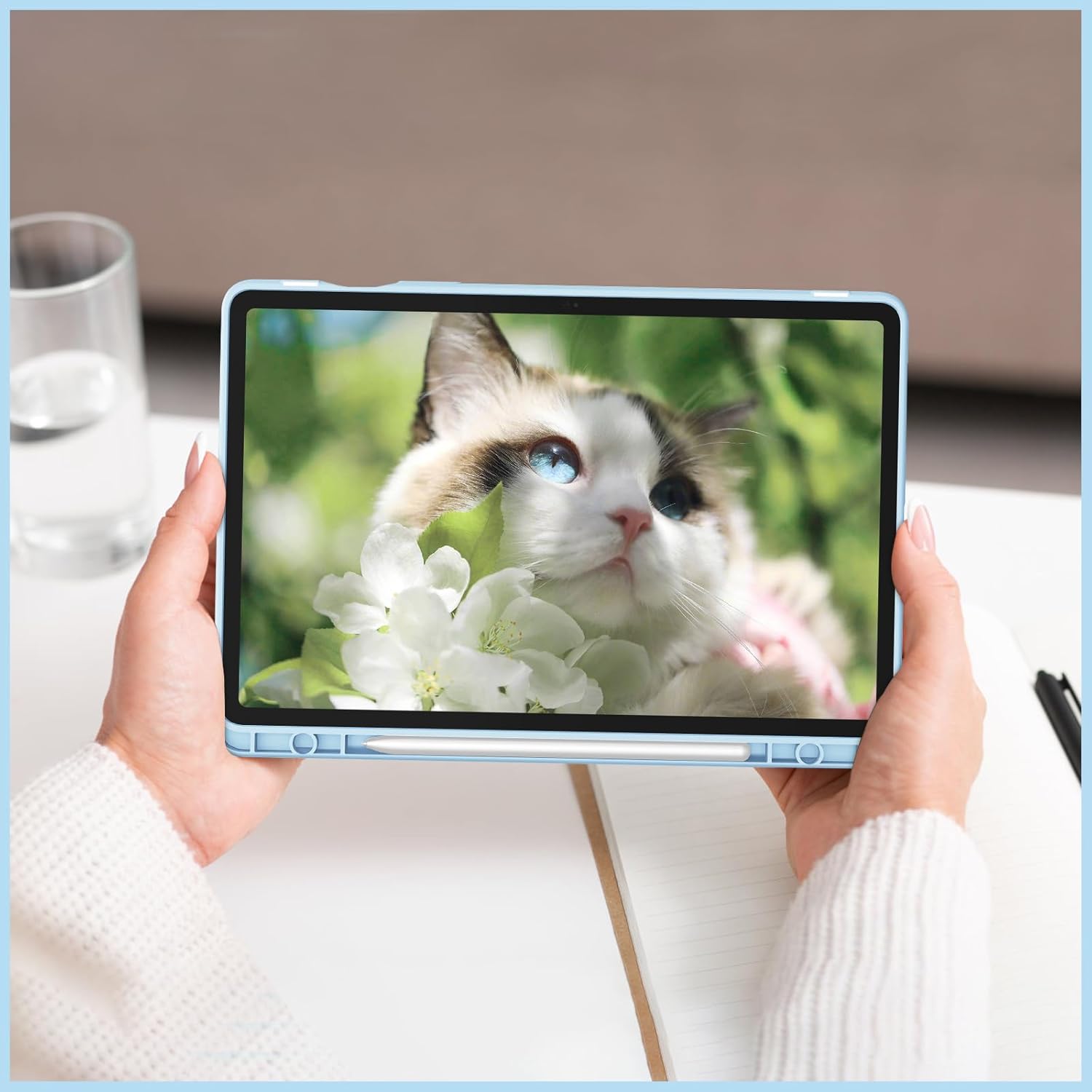 Husa premium pentru Samsung Galaxy Tab S10/S10Fe/S9/S9Fe, 11", Sigloo, interior de piele sintetica, suport Smart Pen, spatele din policarbonat transparent, rezistent la socuri, Blue
