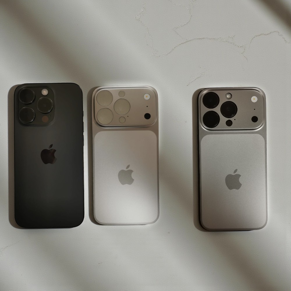 Folie spate telefon G-Tech pentru iPhone 15 Pro, transformare instantanee iPhone 17 Pro, Argintiu, design ultra-subtire