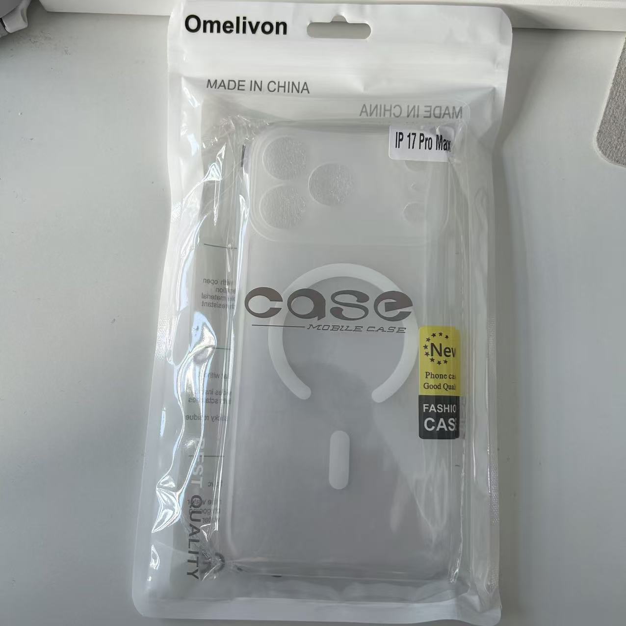 Husa de protectie pentru iPhone 17 Pro Max, Omelivon, MagSafe, Protectie completa, Anti-Soc, Decupaje Precise, Incarcare Wireless, Alb Transparent