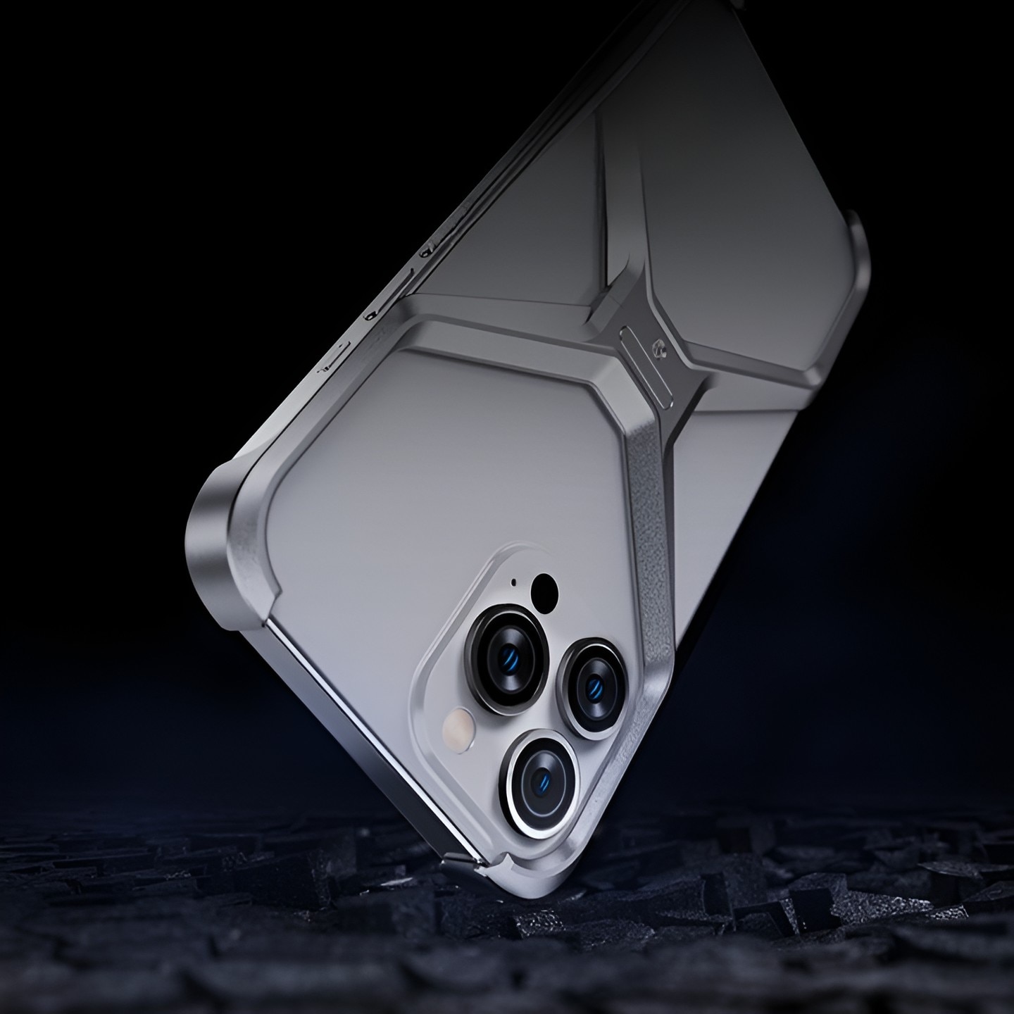 Husa Armor X Compatibila cu iPhone 15 Pro Max, Flippy, Aluminiu, Antisoc, Impermeabila, Margini cu 2 Straturi, Aderenta, Montare Usoara, Surubelnita Inclusa, Gri Metalizat