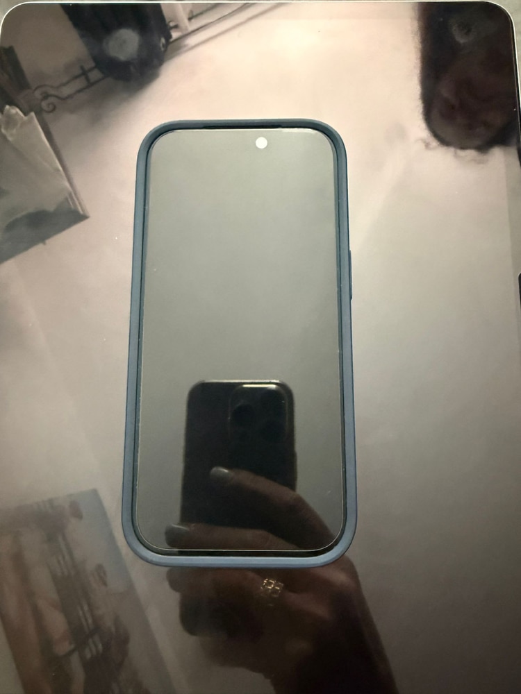 Husa ESR Classic HaloLock Compatibila Cu iPhone 17 Pro, Functie MagSafe, Protectie La Camera, Colturi Intarite, Frost Pink
