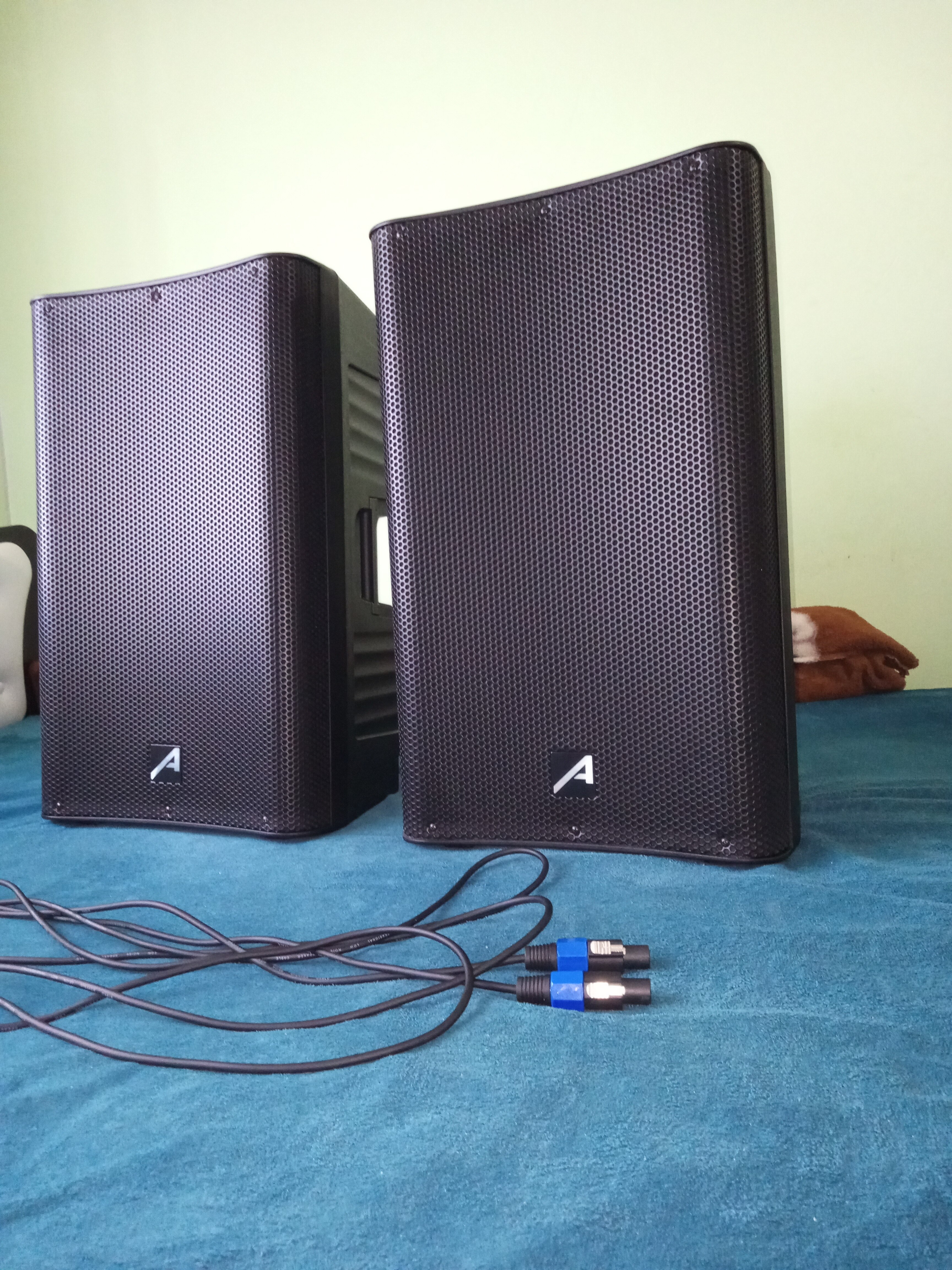 Pachet boxa activa + boxa pasiva Audibax Freeport 215