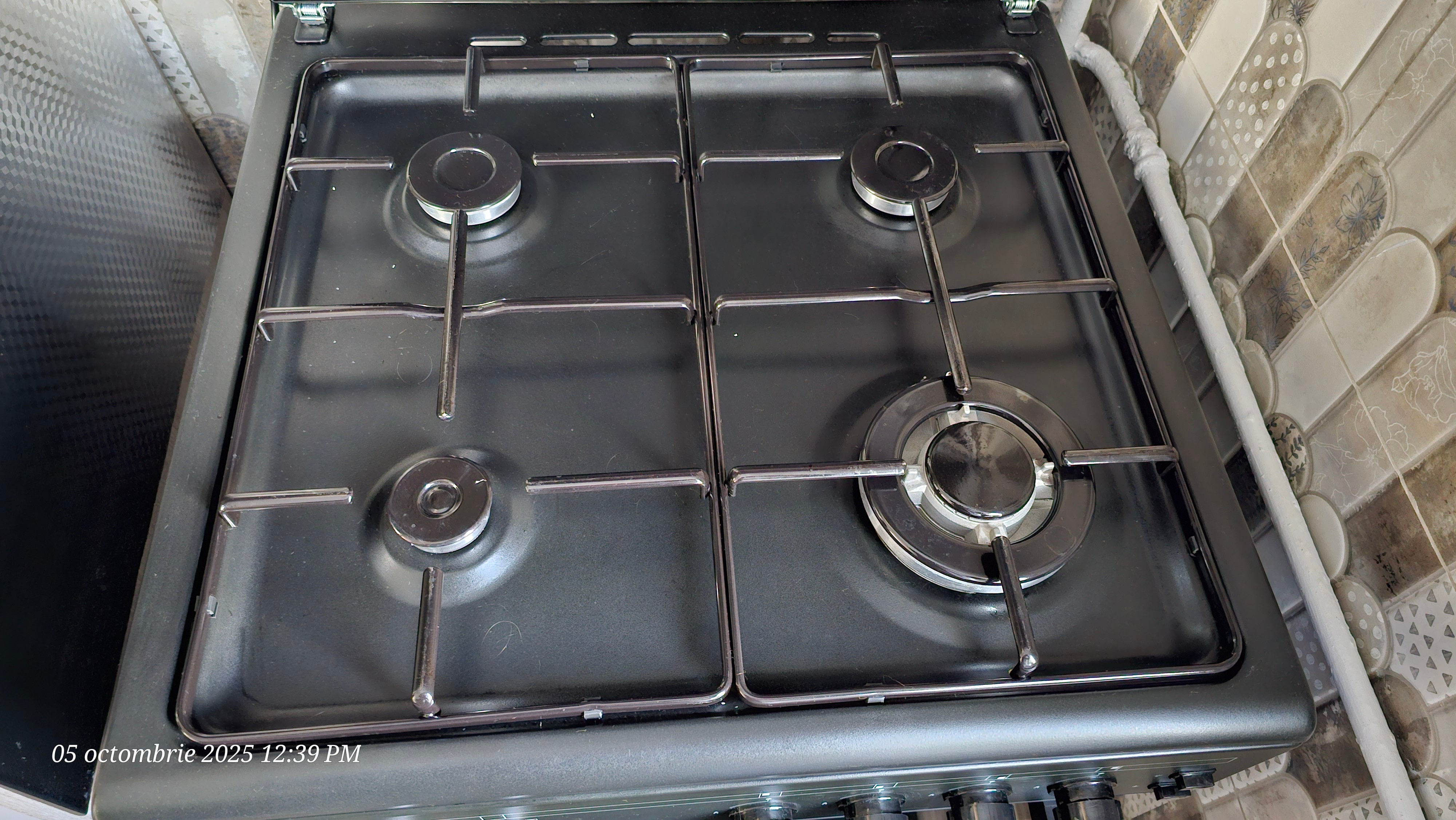 Aragaz Samus SM667APGS ANTHRACIT 4 arztoare pe gaz, Cuptor 55 l, Aprindere electrica arzatoare, Grill, negru
