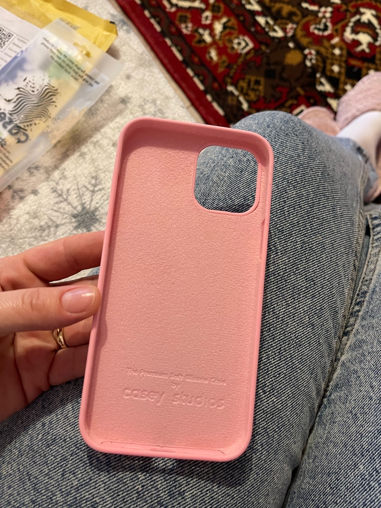 Husa CASEY STUDIOS™ compatibila cu iPhone 12 Pro Max, Soft Silicone Premium, Microfibra in Interior, Pink Sand, de Protectie, Ultra Slim, pentru Incarcare Wireless, Margini Ridicate de Protectia Ecranului si a Camerelor