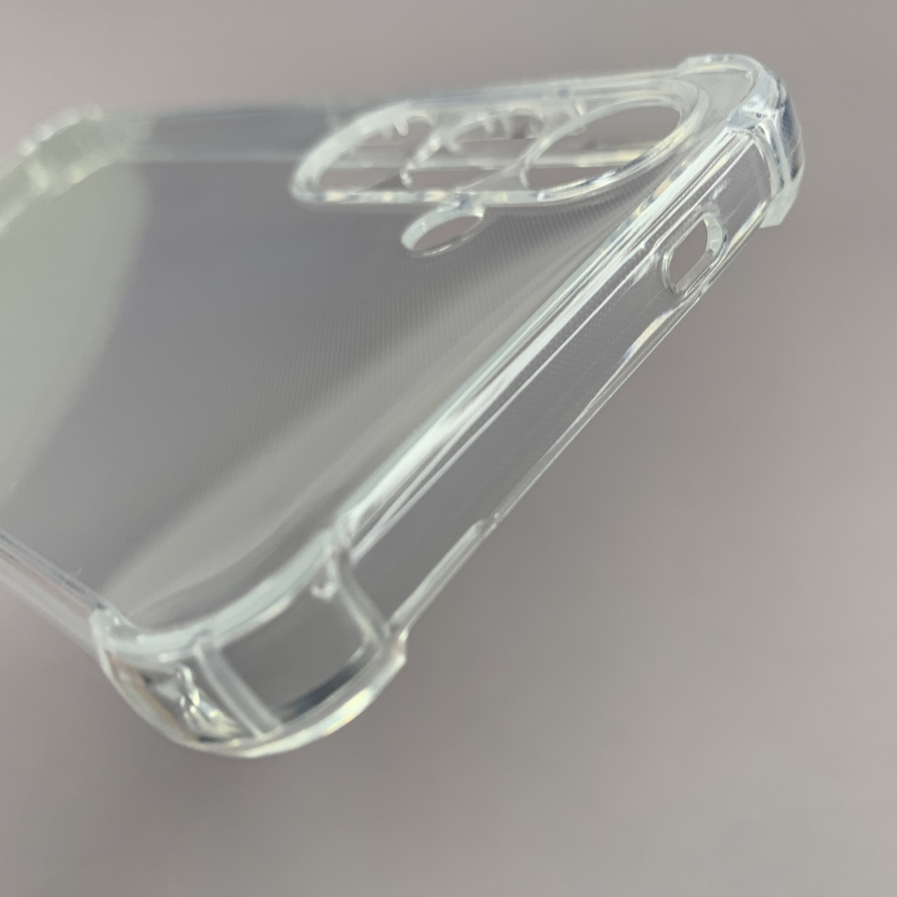 Husa protectie Mat-Tech compatibila cu Samsung Galaxy S25, Protectie Camera, Colturi anti-soc, Decupaje Precise, Rezistenta la impact, Transparenta
