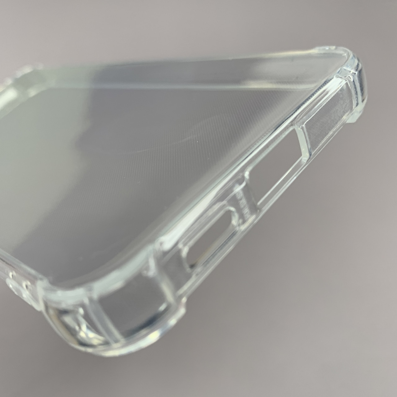 Husa protectie Mat-Tech compatibila cu Samsung Galaxy S25, Protectie Camera, Colturi anti-soc, Decupaje Precise, Rezistenta la impact, Transparenta