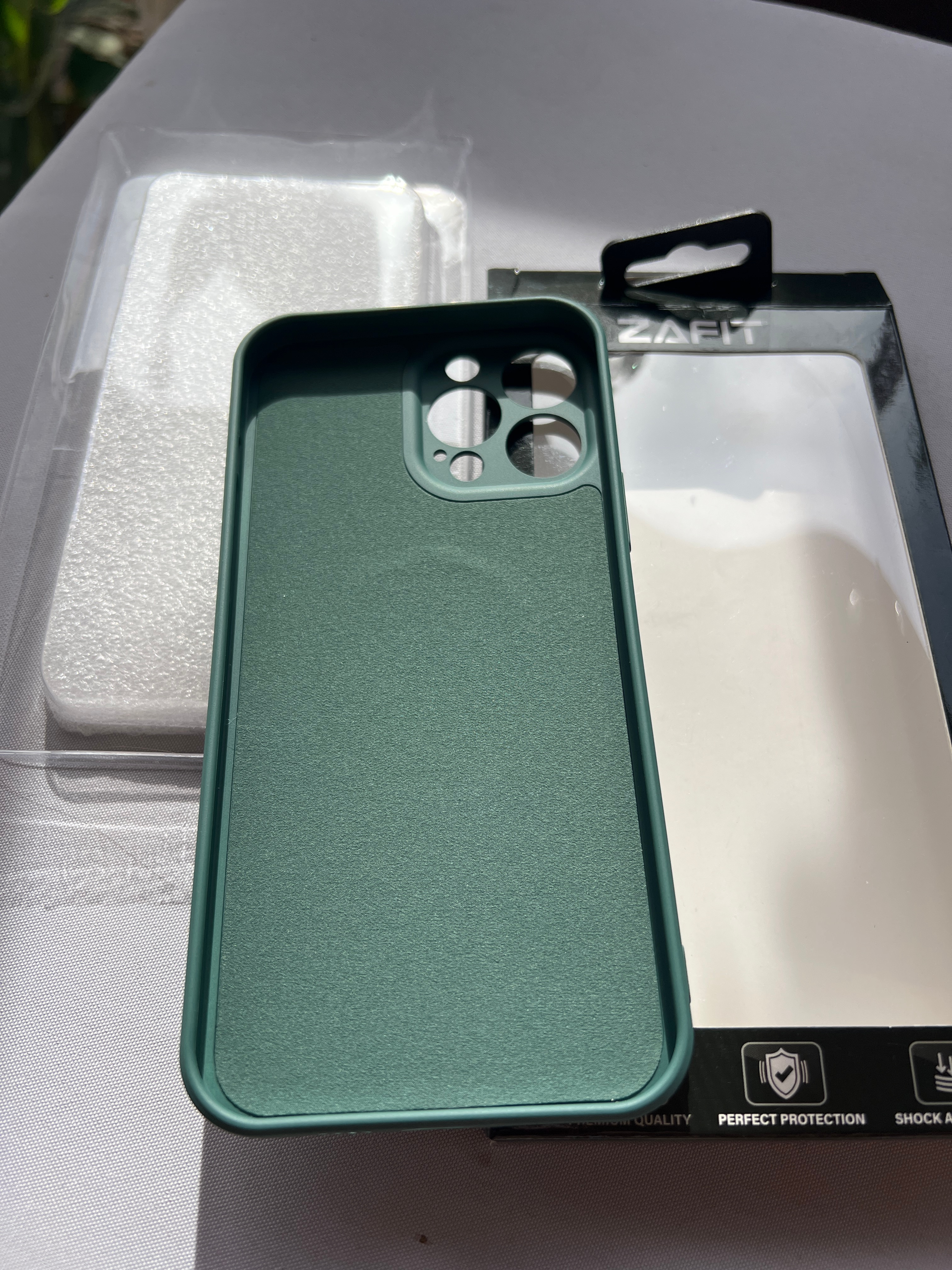 Husa pentru iPhone 13 Pro Max ZAFIT®, cu incarcare Magsafe, Silicon, Rosu
