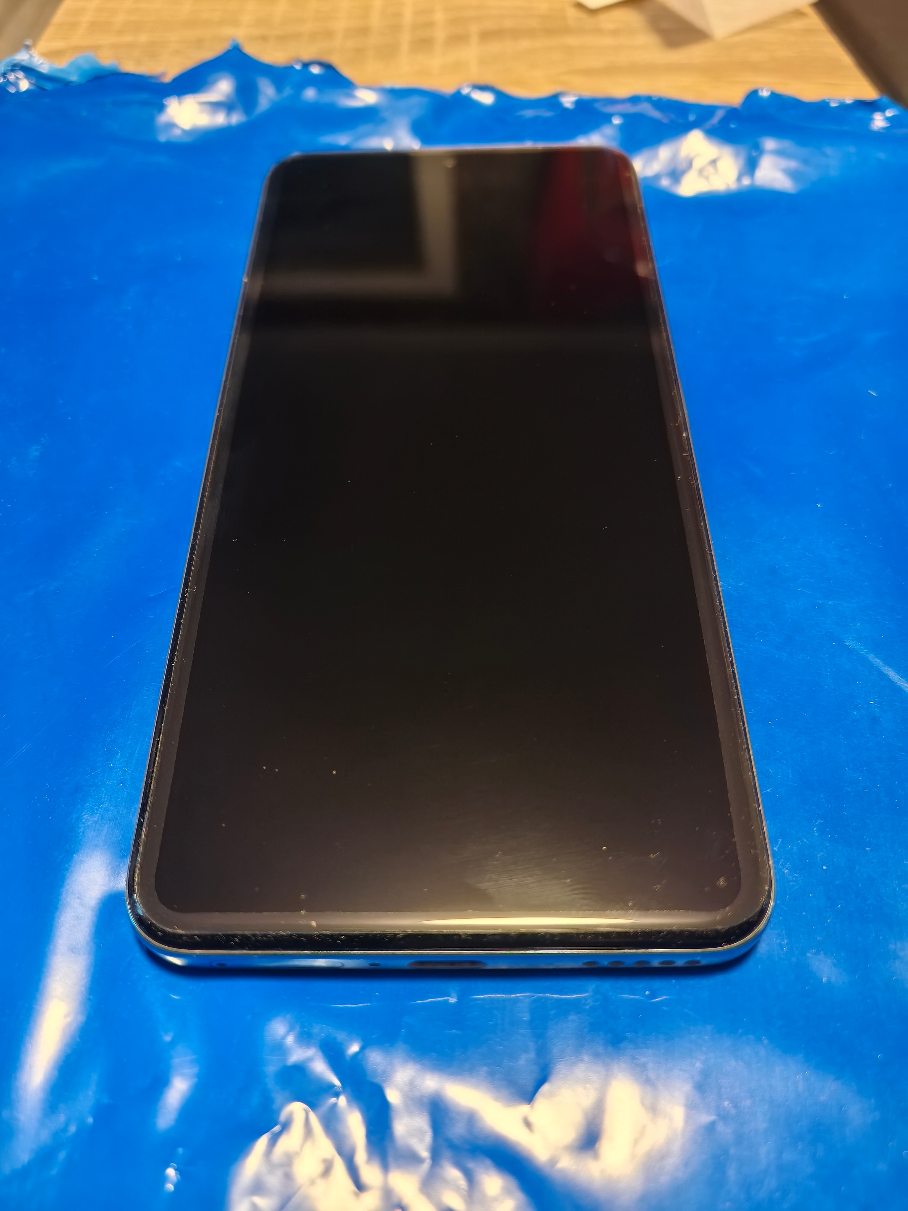 Folie Protectie Pentru HONOR 200, Rezistenta 9H, Full Glue, Montare usoara, Transparenta