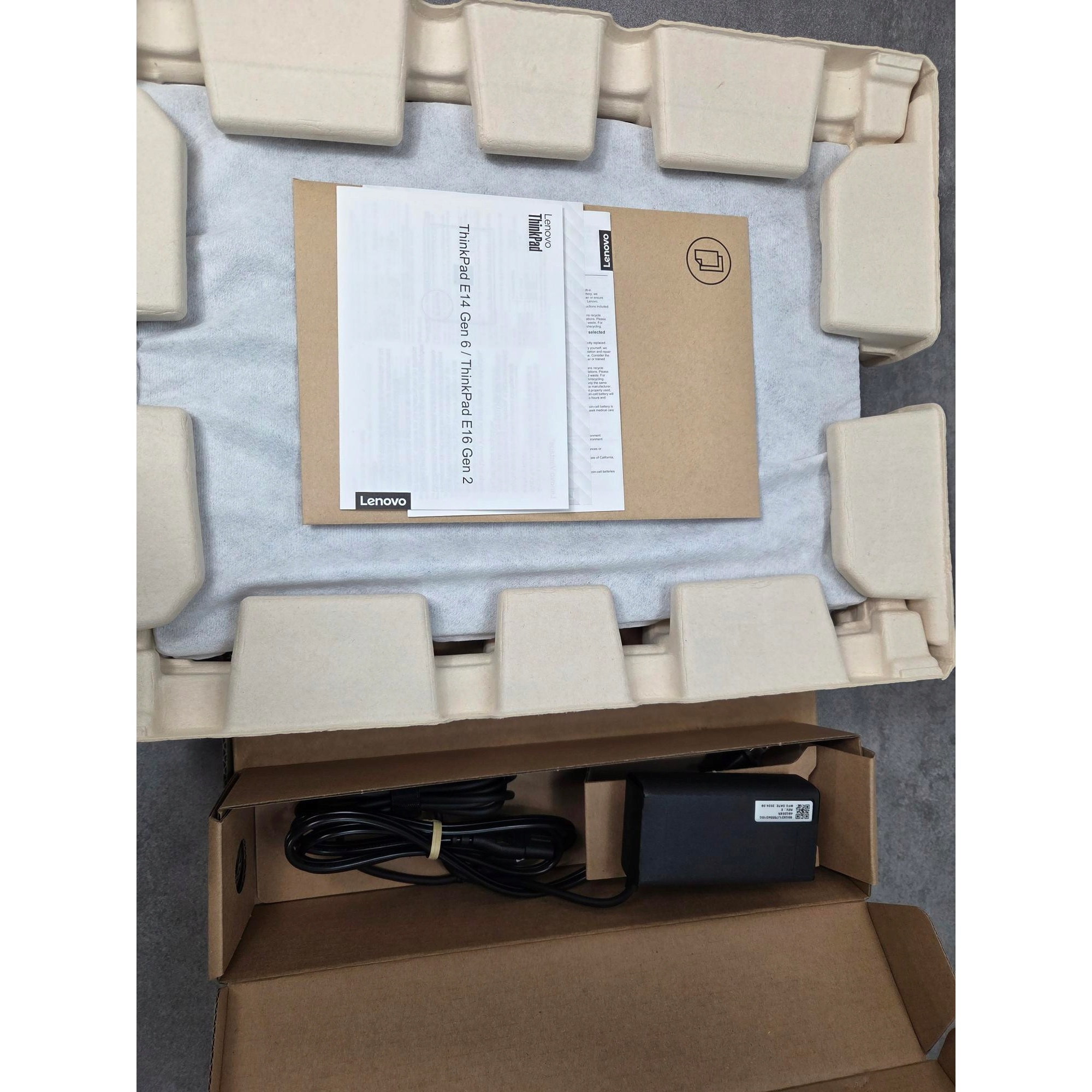 Laptop Lenovo ThinkPad E16 Gen 2, Intel Core Ultra 7 155U, 32GB RAM, 1TB SSD, 16" FHD IPS, Windows 11 Professional, 1,81kg