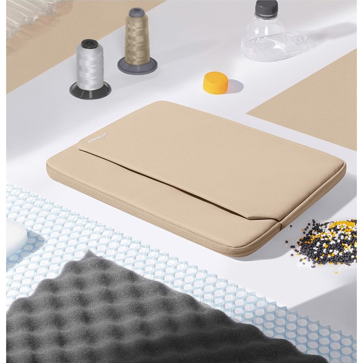 Husa Tomtoc Light-A18 Sleeve Pentru Laptop / Macbook Pro / Air, 13 inch, Nisip