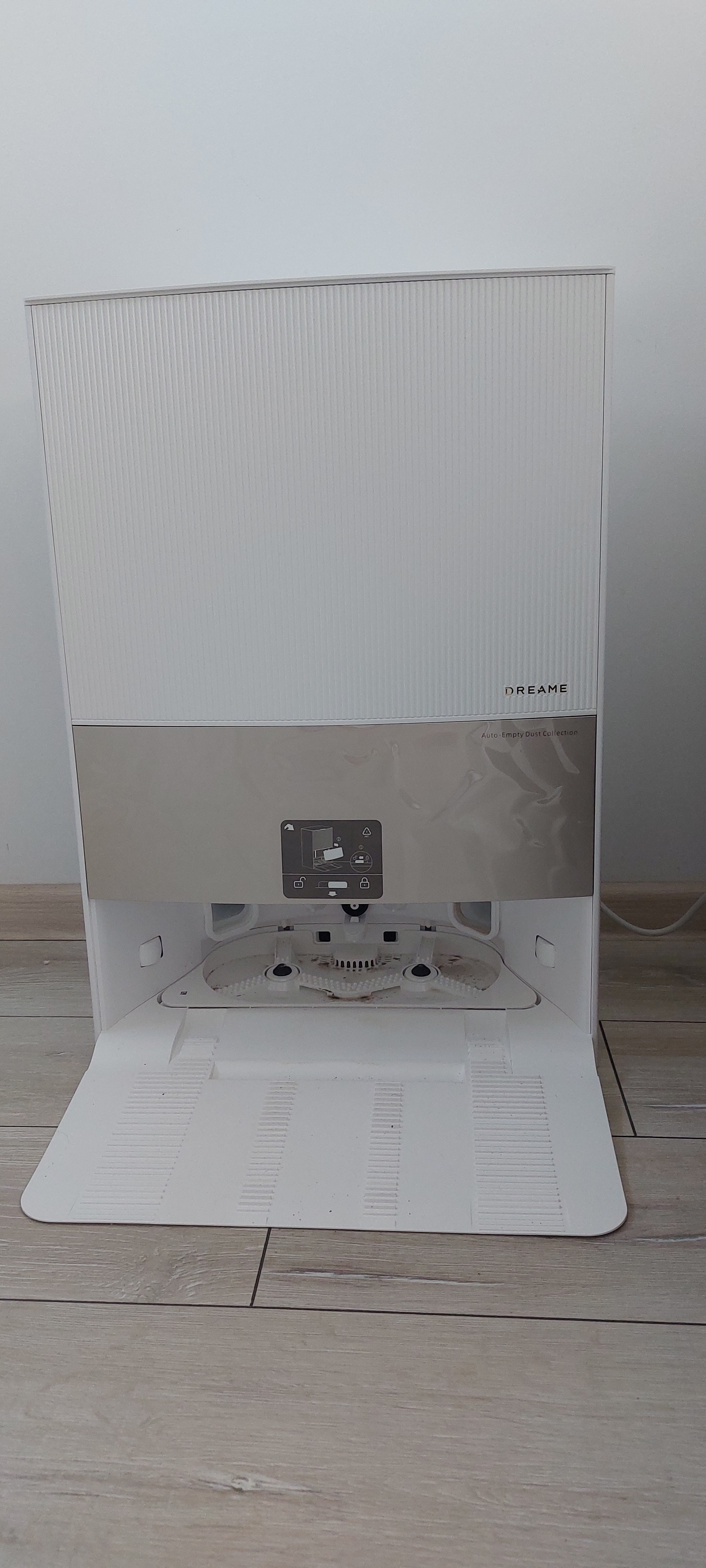 Robot de aspirare cu mop rotativ Dreame L20 Ultra RLX41CE-1, statie automata de golire 3.2l, 7000Pa, rezervor praf 0.3l, rezervor apa 0.08l, baterie 6400mAh, autonomie pana la 180 min, alb