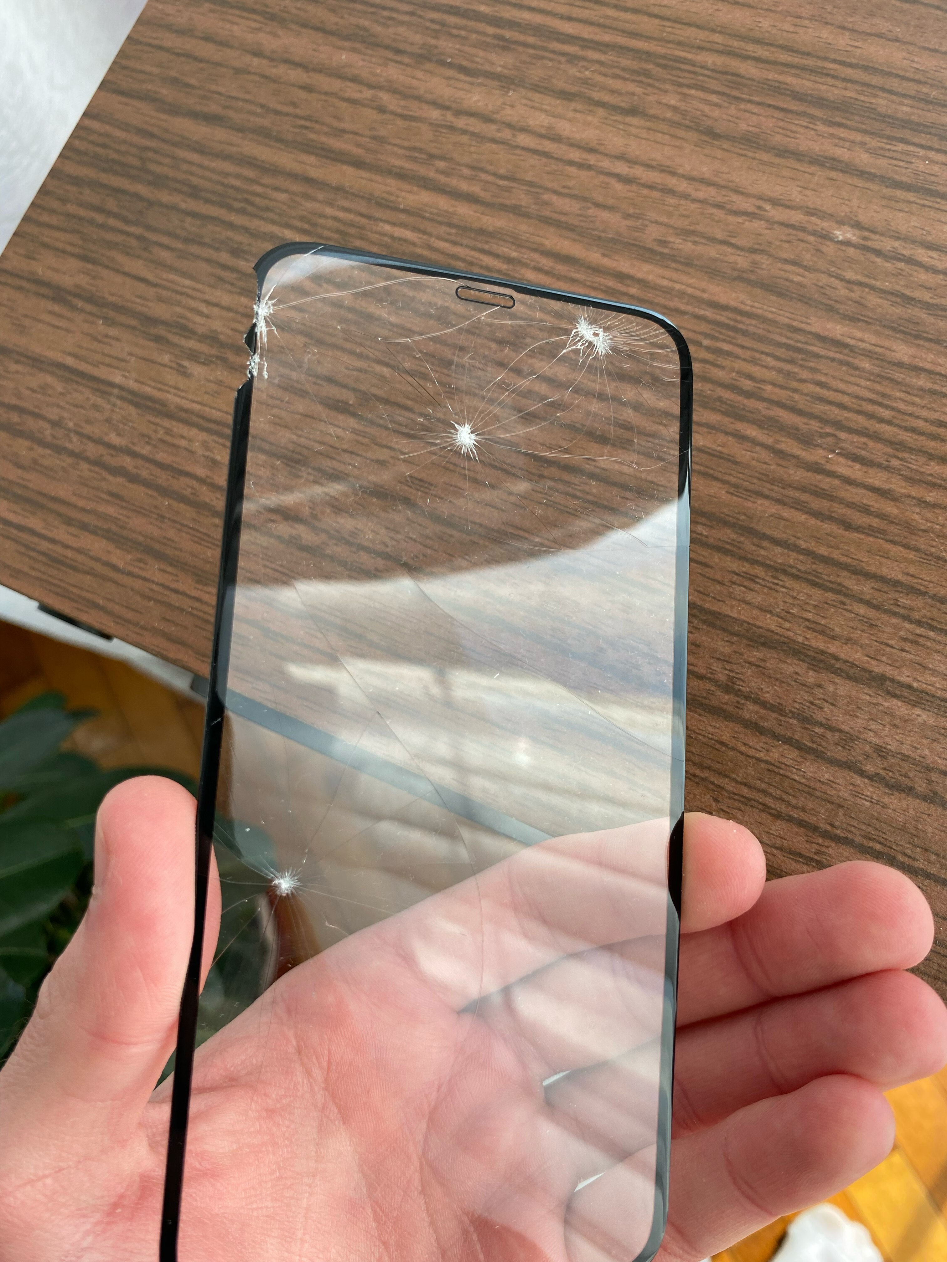 Folie de protectie 3D Privacy din sticla NEXT ONE pentru iPhone 11