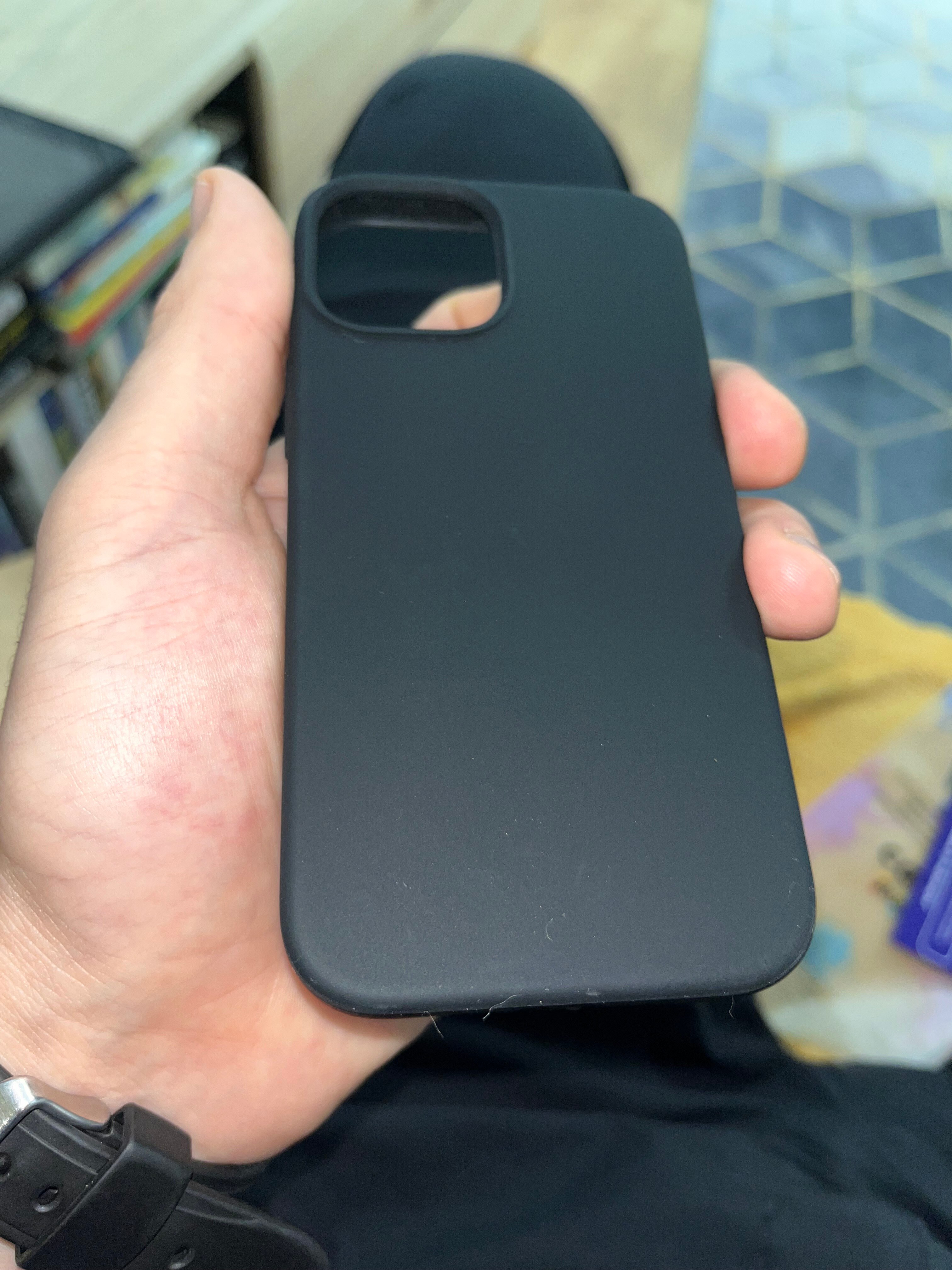 Husa CASEY STUDIOS™ pentru Apple iPhone 13 Mini, Soft Silicone Premium, Microfibra in Interior, Red, de Protectie, Ultra Slim, pentru Incarcare Wireless, Margini Ridicate pentru Protectia Ecranului si a Camerelor