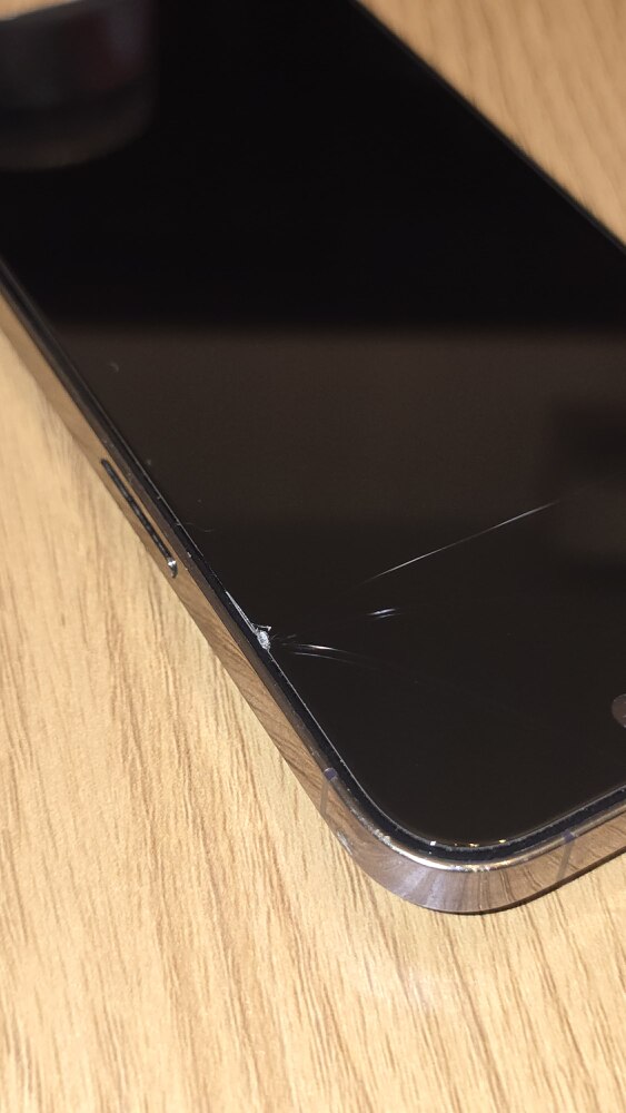 Folie de Protectie Privacy pentru iPhone 14 Pro, Omelivon, Sticla Securizata, cu Kit de Aplicare Instanta si Functie Automata de Indepartare a Prafului, Duritate 9H, Ultra HD, advanced touch sensitivity, Anti Amprente
