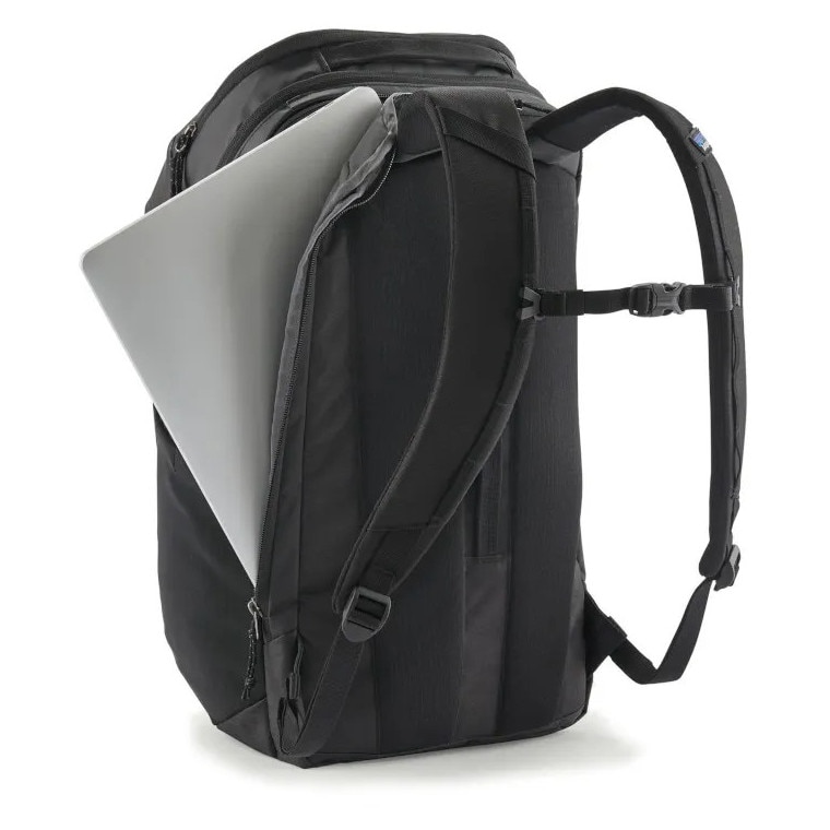 Rucsac urban Patagonia, Black Hole Pack, 32L, compartiment pentru laptop, negru
