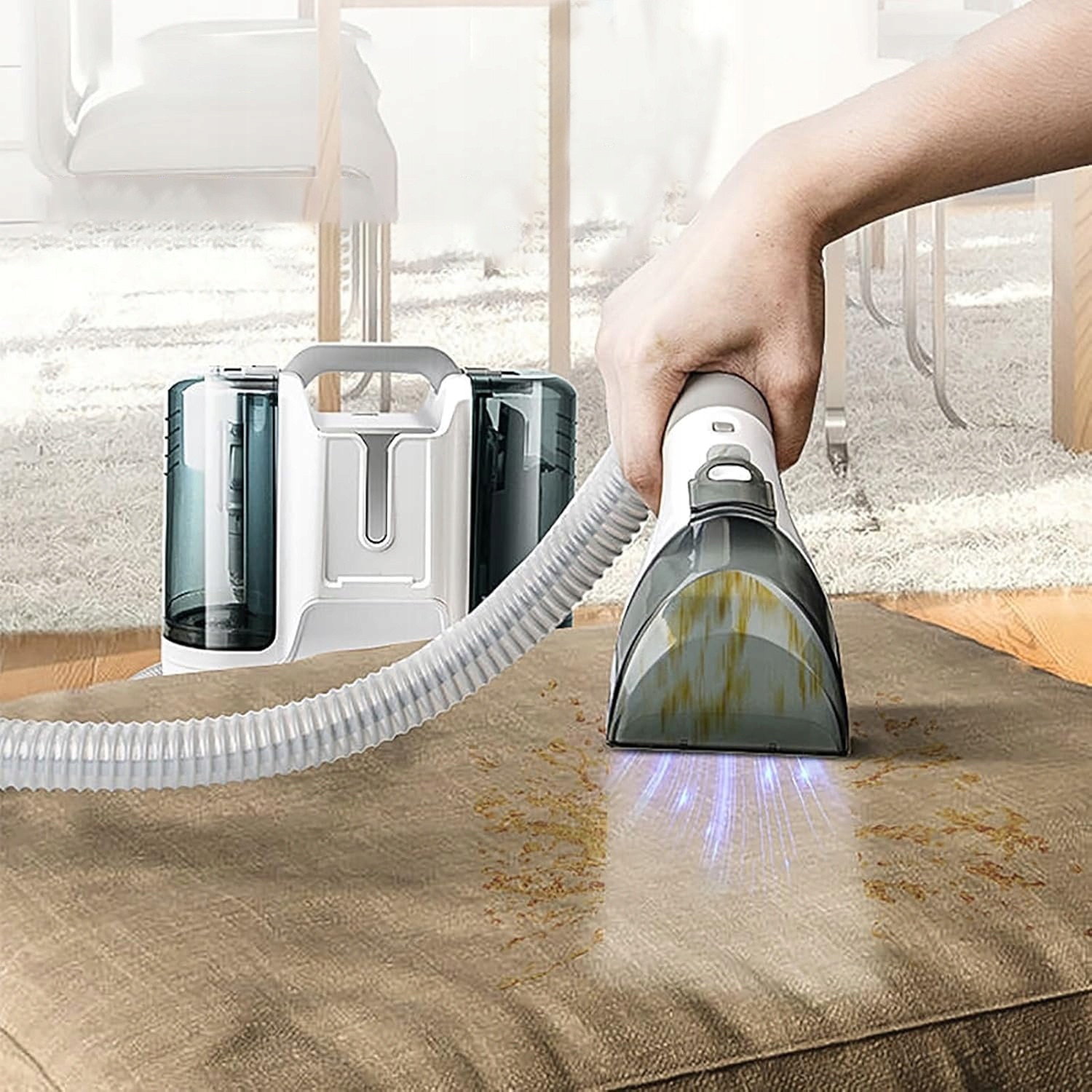 Aspirator pentru curatarea tapiteriei si covoarelor, 6 perii, 450W, 1,2m furtun, 1,8l apa curata, 0,6l apa murdara