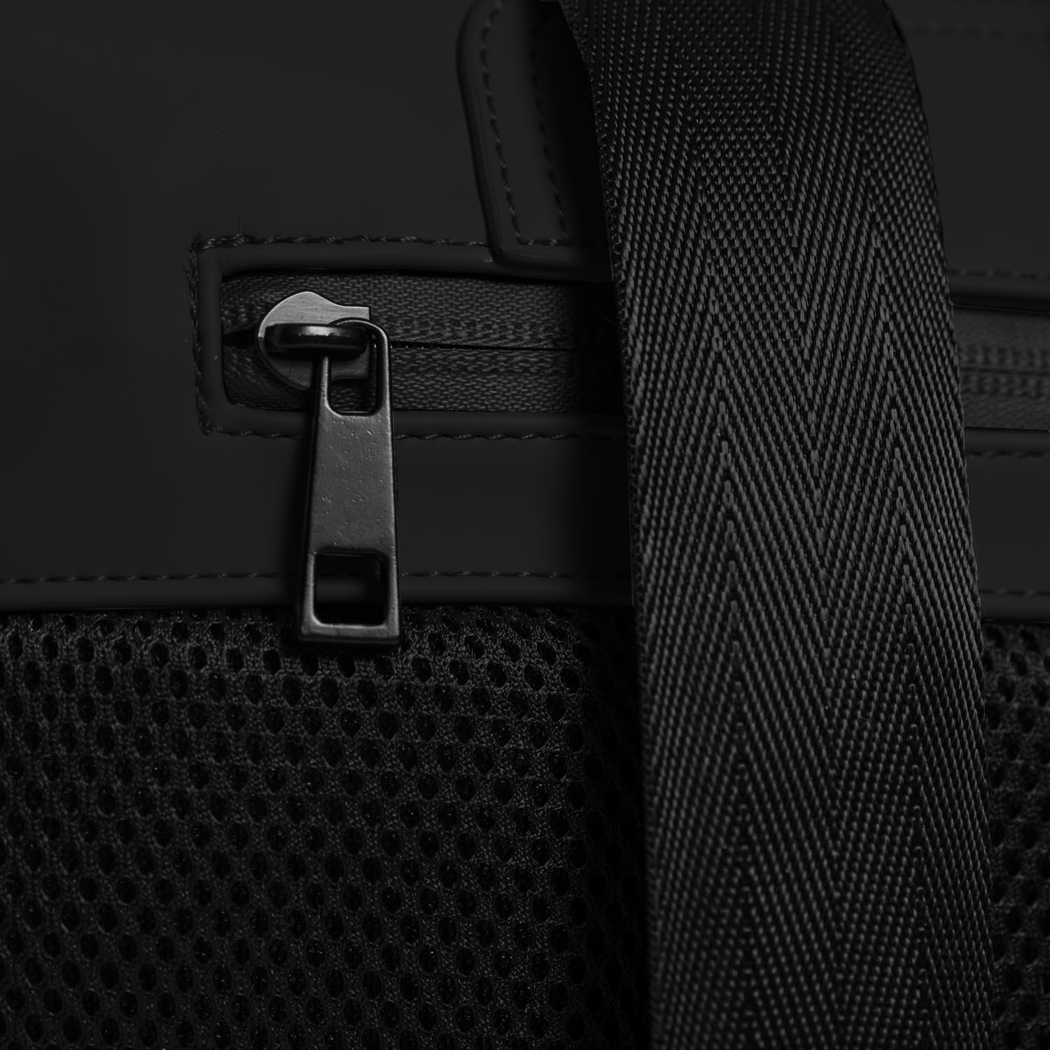 Rucsac unisex impermeabil, pentru laptop, Daniel Ray, seria Pasadena, Negru