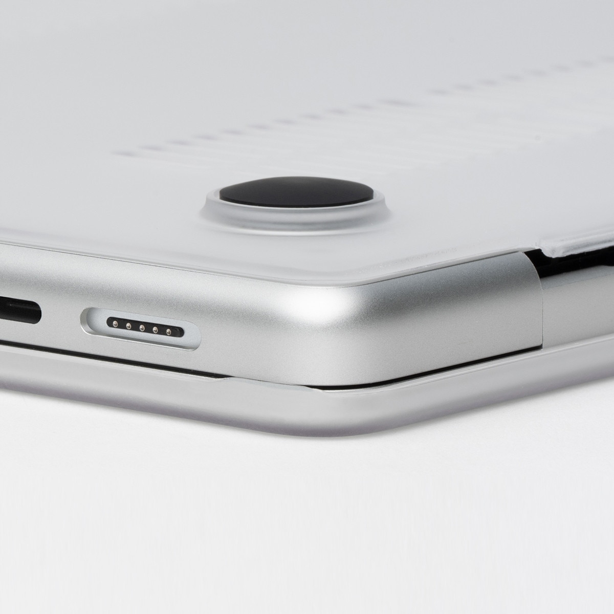 Husa de protectie Zagg pentru MacBook Pro 16", rezistenta la zgarieturi, argintie