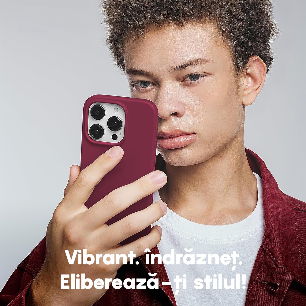 Husa CASEY STUDIOS™ compatibila cu iPhone 15, Soft Silicone Premium, Microfibra in Interior, Burgundy, de Protectie, Ultra Slim, pentru Incarcare Wireless, Margini Ridicate de Protectia Ecranului si a Camerelor