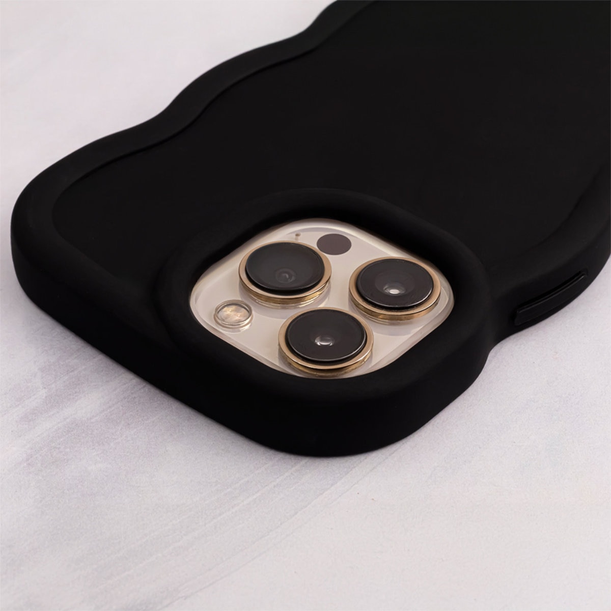 Husa spate Candy pentru protectie Samsung Galaxy A05S, din TPU mat cu margini ondulate, neagra Negru Carcasa