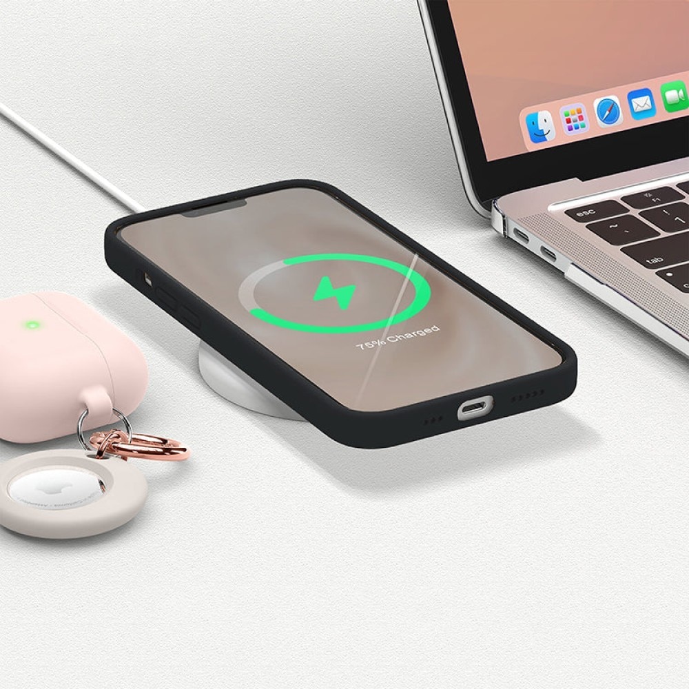 Husa CASEY STUDIOS™ pentru Apple iPhone 13 Pro, Soft Silicone Premium, Microfibra in Interior, Negru, de Protectie, Ultra Slim, pentru Incarcare Wireless, Margini Ridicate pentru Protectia Ecranului si a Camerelor