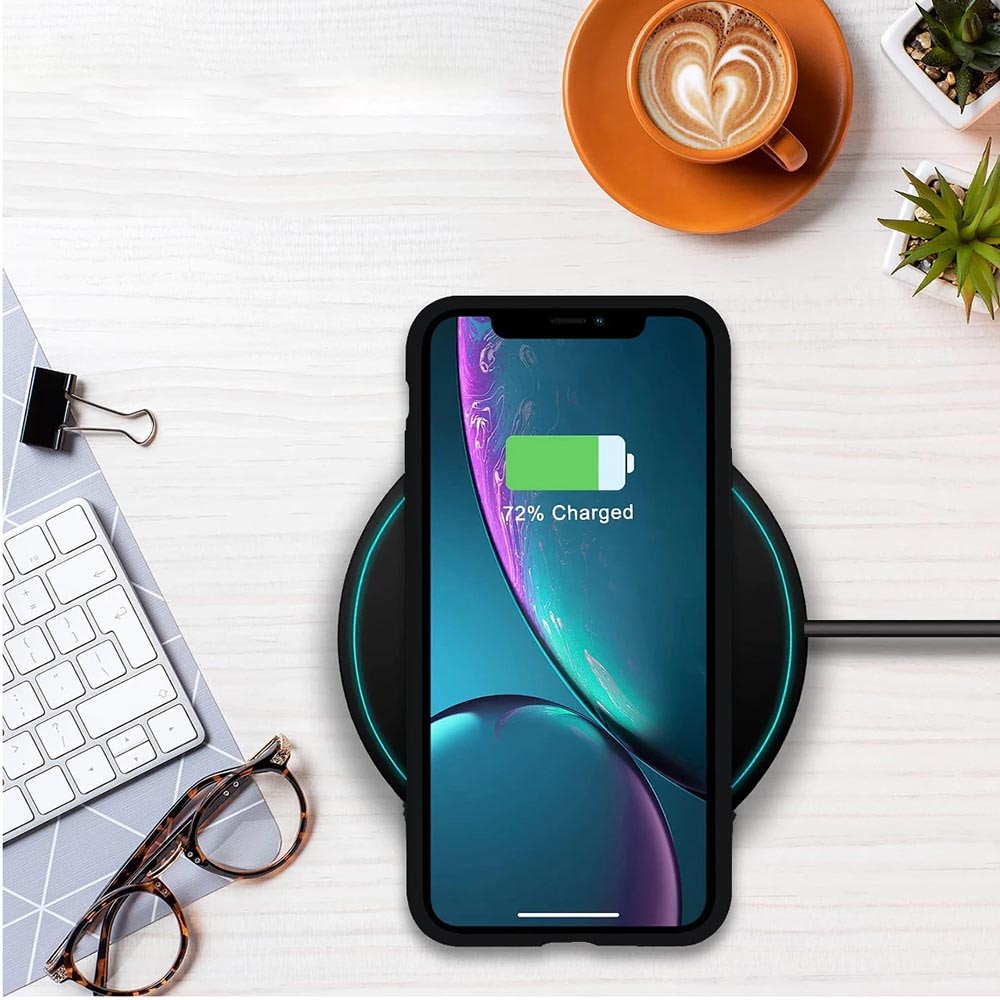 Husa BestCase® Premium Silicon, Compatibila Cu Motorola Moto G04, Selfie Teddy Bear, SLIM 1.2MM, Microfibra in interior, Antisoc, Protectie Camera, Margini ridicate pentru protectia ecranului, PB 925