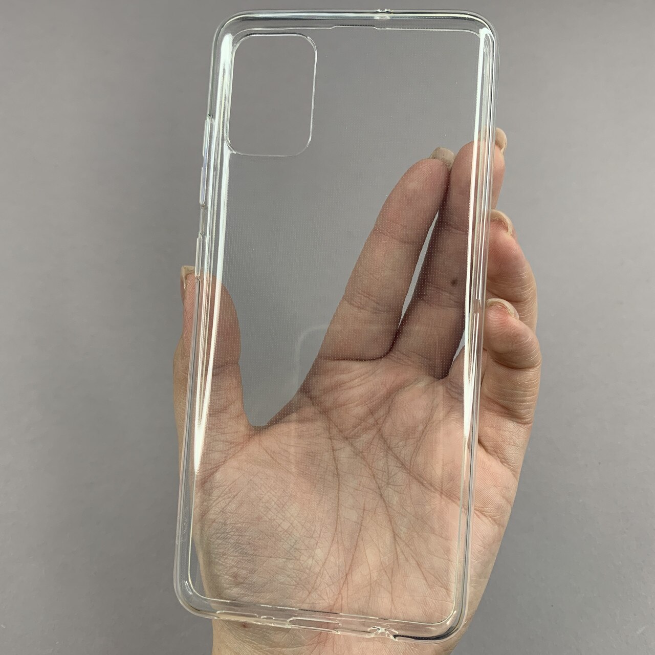 Husa protectie Mat-Tech compatibila cu Samsung Galaxy A51, Anti-soc, 2MM, Decupaje Precise, Rezistenta la impact, Margini ridicate pentru protectia ecranului, Transparenta