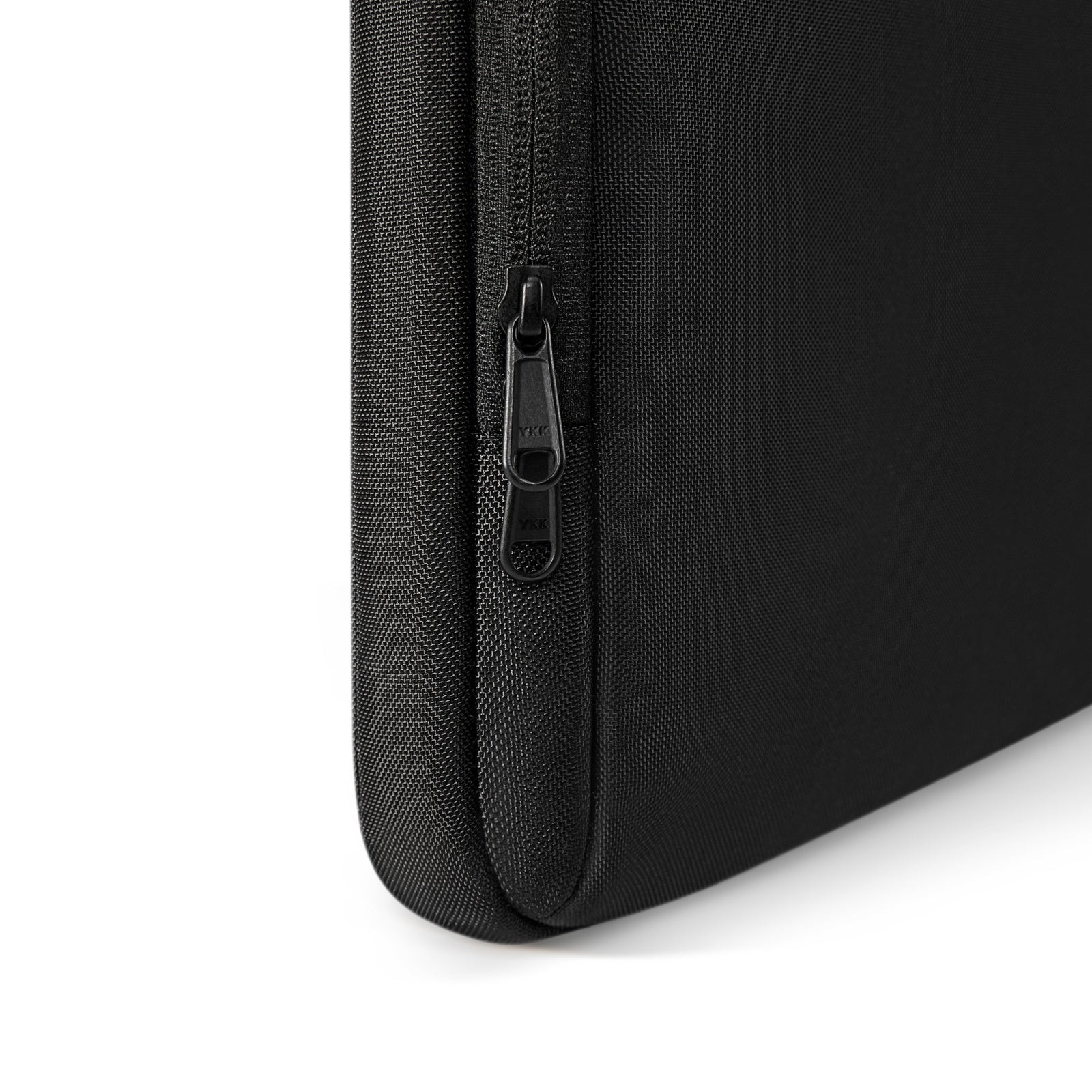 Geanta TomToc Defender A14 pentru MacBook Pro 14 (M1-M5), iPad Pro, Surface Laptop, ThinkPad X1, CornerArmor, protectie militara 360, interior plusat, fermoare YKK, material eco rezistent la apa, design slim