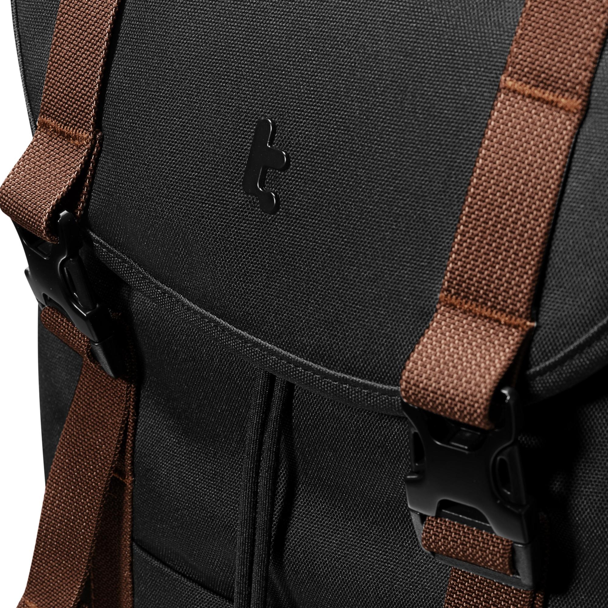 Rucsac TomToc Vintpack-TA1, 15.6", capacitate 22L, stil vintage, material rezistent apa, fermoare YKK, catarame Duraflex, compartiment laptop protejat, acces lateral rapid, chinga troler, buzunare smart, negru, design urban