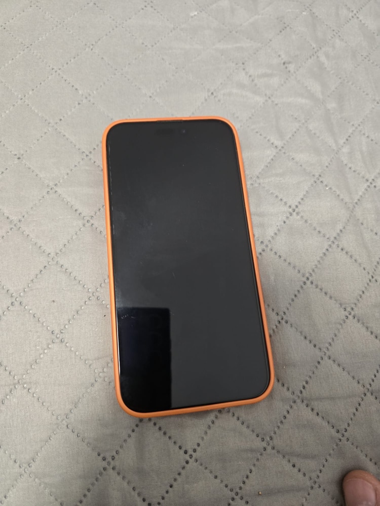 Husa de Protectie Pentru iPhone 14 ProMax MagSafe, Culoare Gold lucios cu efect 3D tip pana, design elegant si protectie completa inclusiv Lentile impotriva socurilor si zgarieturilor