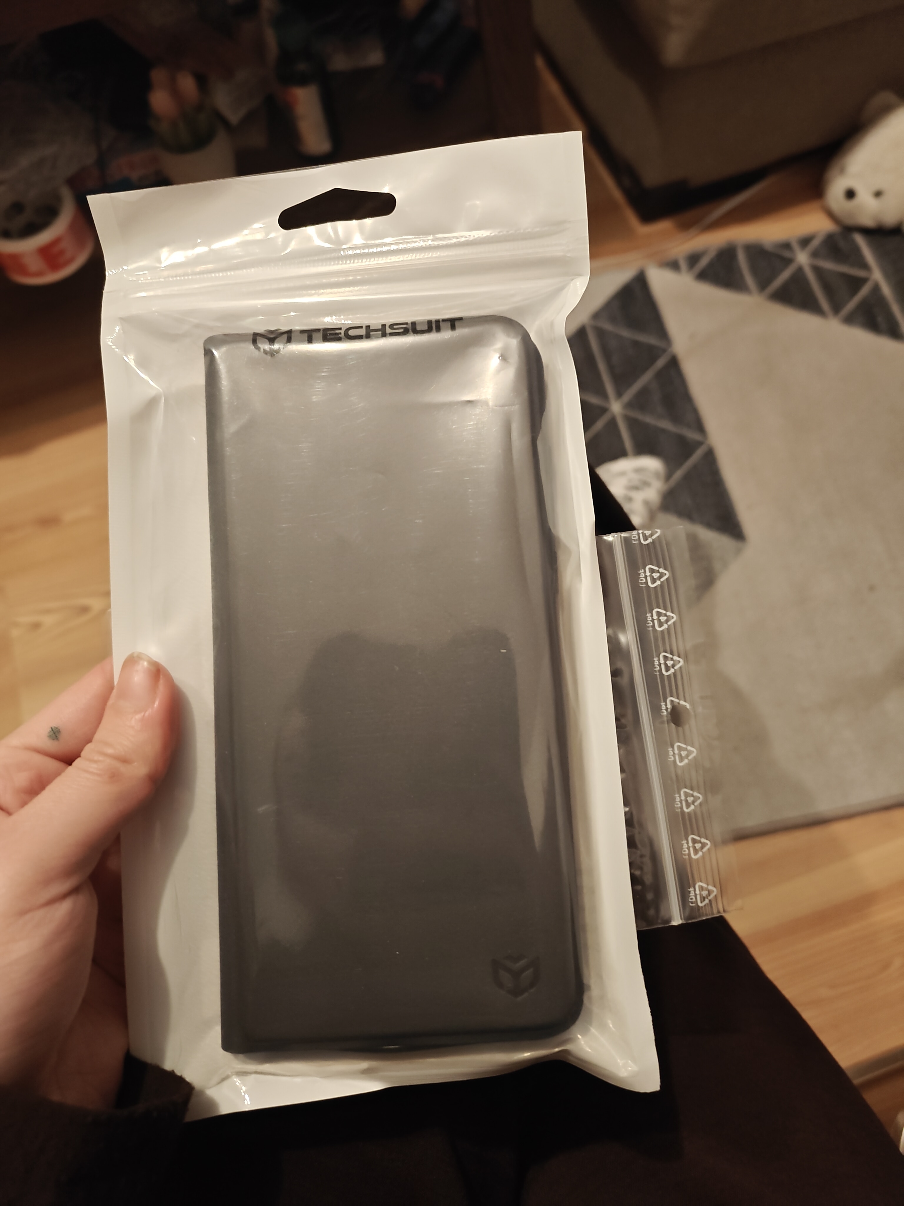 Husa pentru OnePlus Nord 5, SKYDDAR INNOVATION, din Silicon Catifelat, SoftElegance, set cu sticker, Bleumarin