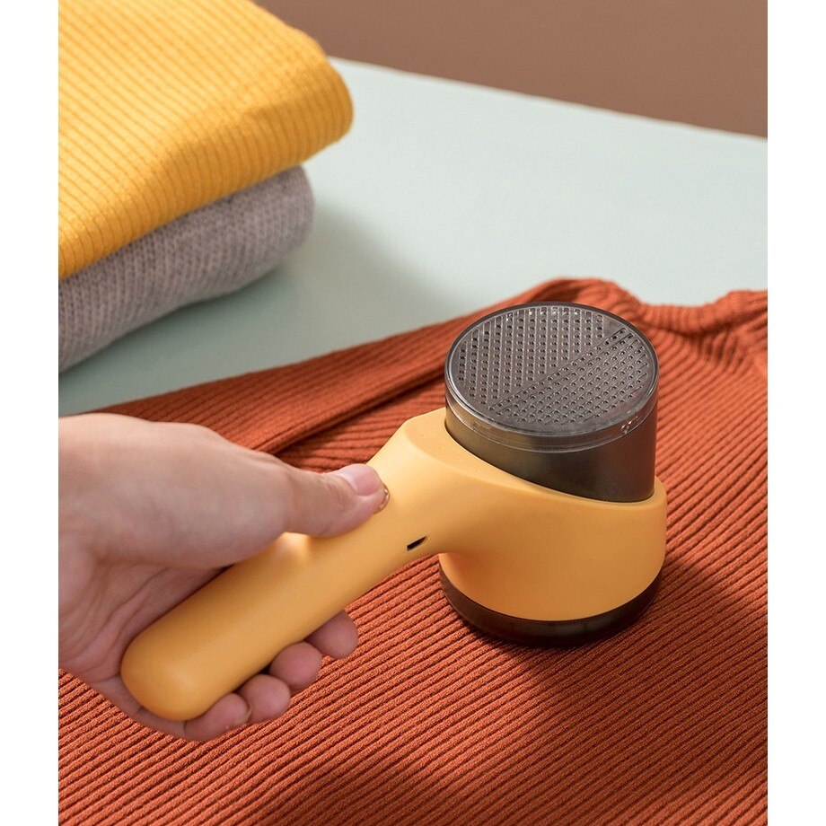 Aparat Scame si Par Haine, Electric, USB inclus, Periuta Curatare, pentru Diferite Tesaturi, 3 Trepte, 20.5 x 8.8 x 7 cm, Galben