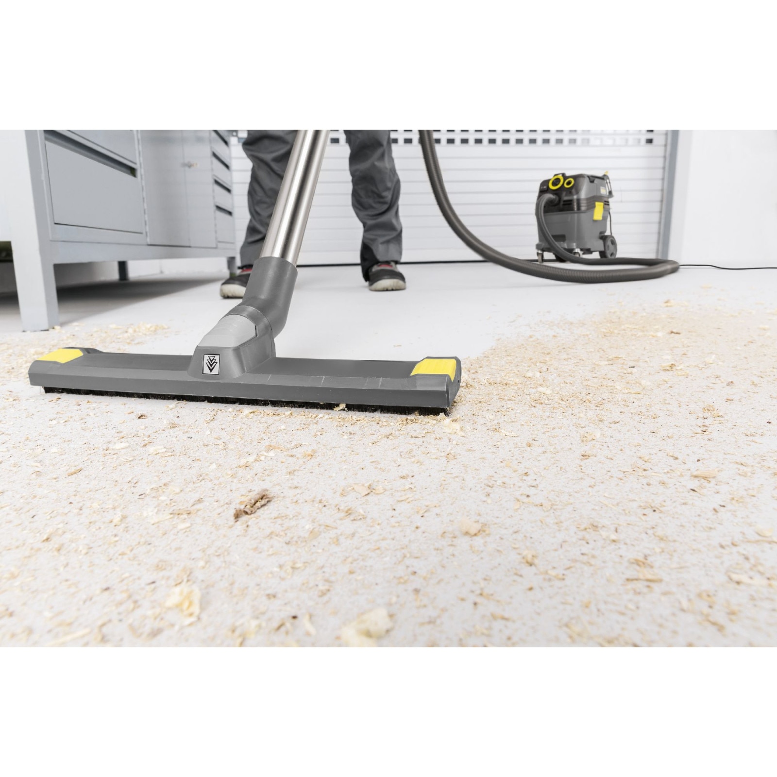Aspirator umed-uscat KARCHER, 1380 W, capacitate 30 L, debit aer 74 l/s, Gri