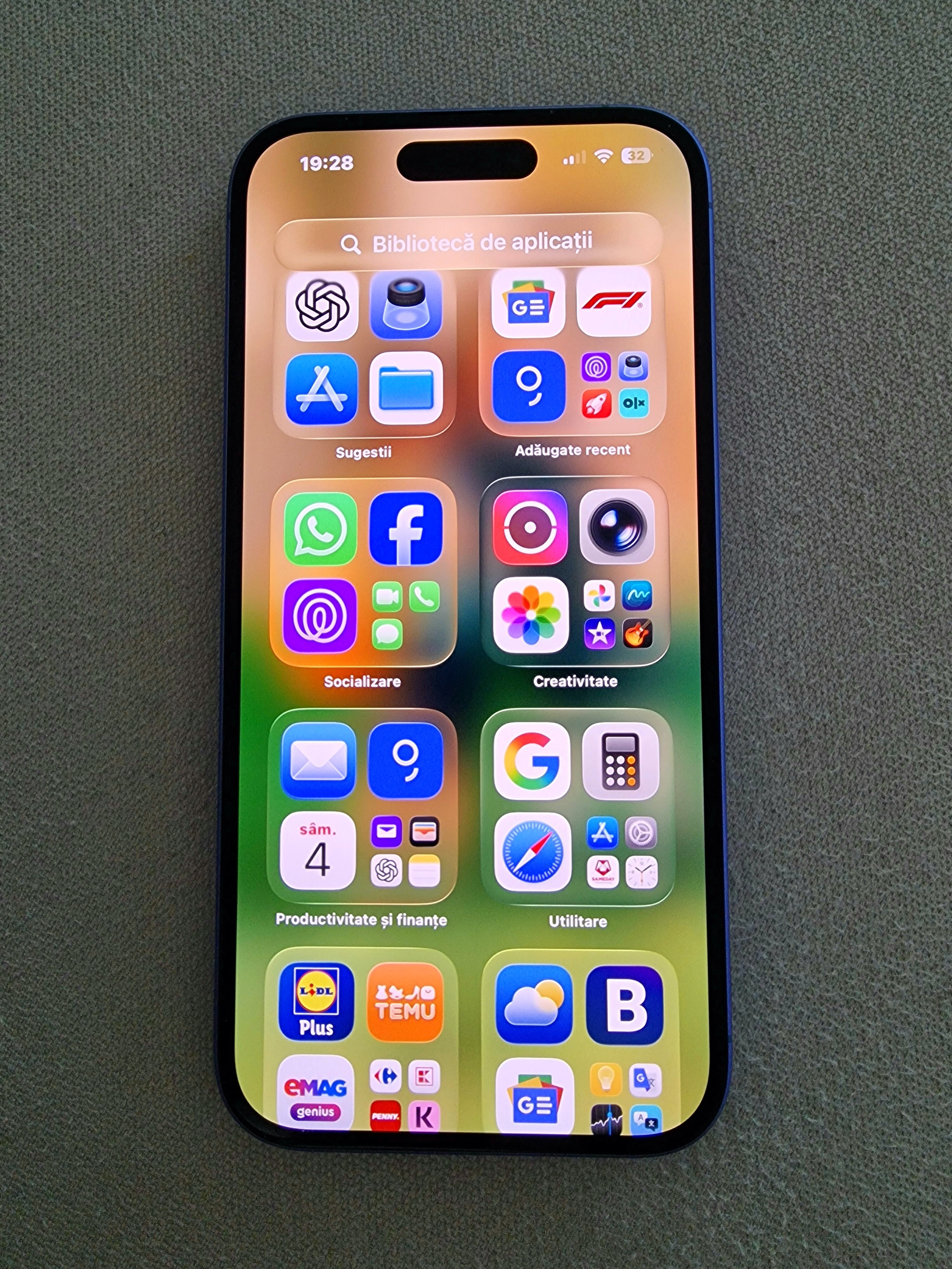 RESIGILAT: Telefon mobil Apple iPhone 16, 256GB, 5G, Black