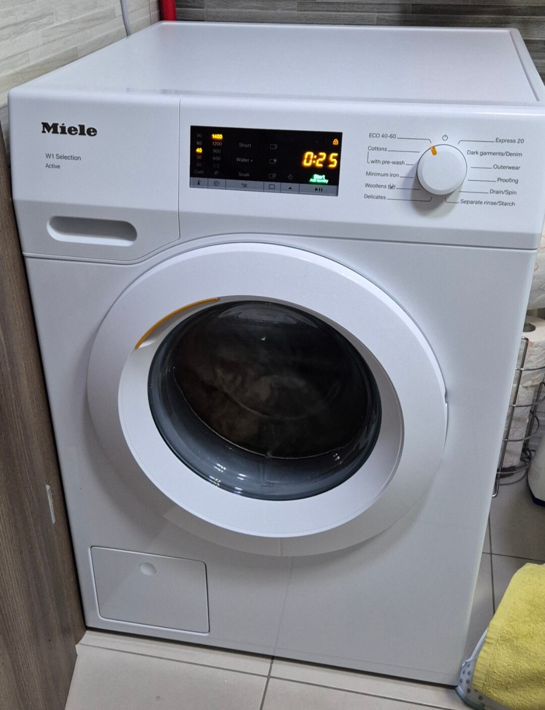 RESIGILAT: Masina de spalat rufe Miele WSA123 WCS, 8 kg , 1400 rpm, Clasa A, CapDosing, AddLoad, Alb