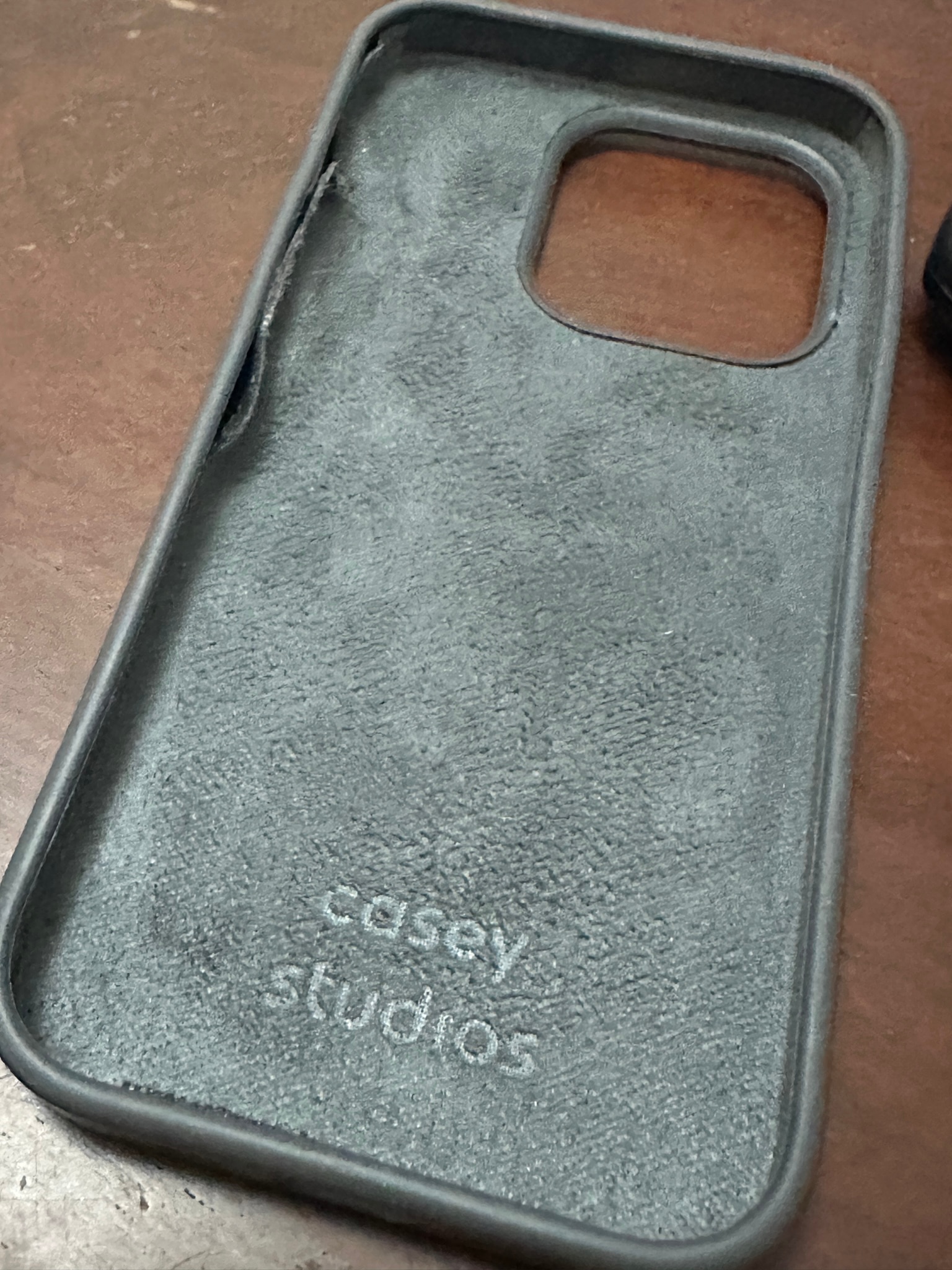 Husa CASEY STUDIOS™ compatibila cu iPhone 14 Pro, Soft Silicone Premium, Microfibra in Interior, Light Lilac, de Protectie, Ultra Slim, pentru Incarcare Wireless, Margini Ridicate de Protectia Ecranului si a Camerelor