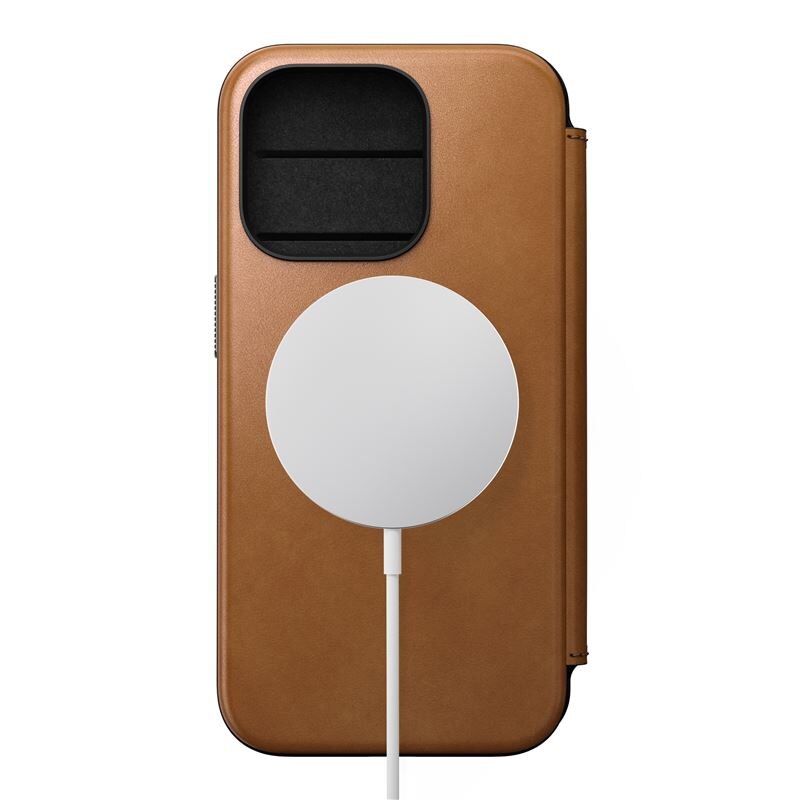 Husa din piele naturala NOMAD Leather Folio MagSafe compatibila cu iPhone 15 Pro Tan