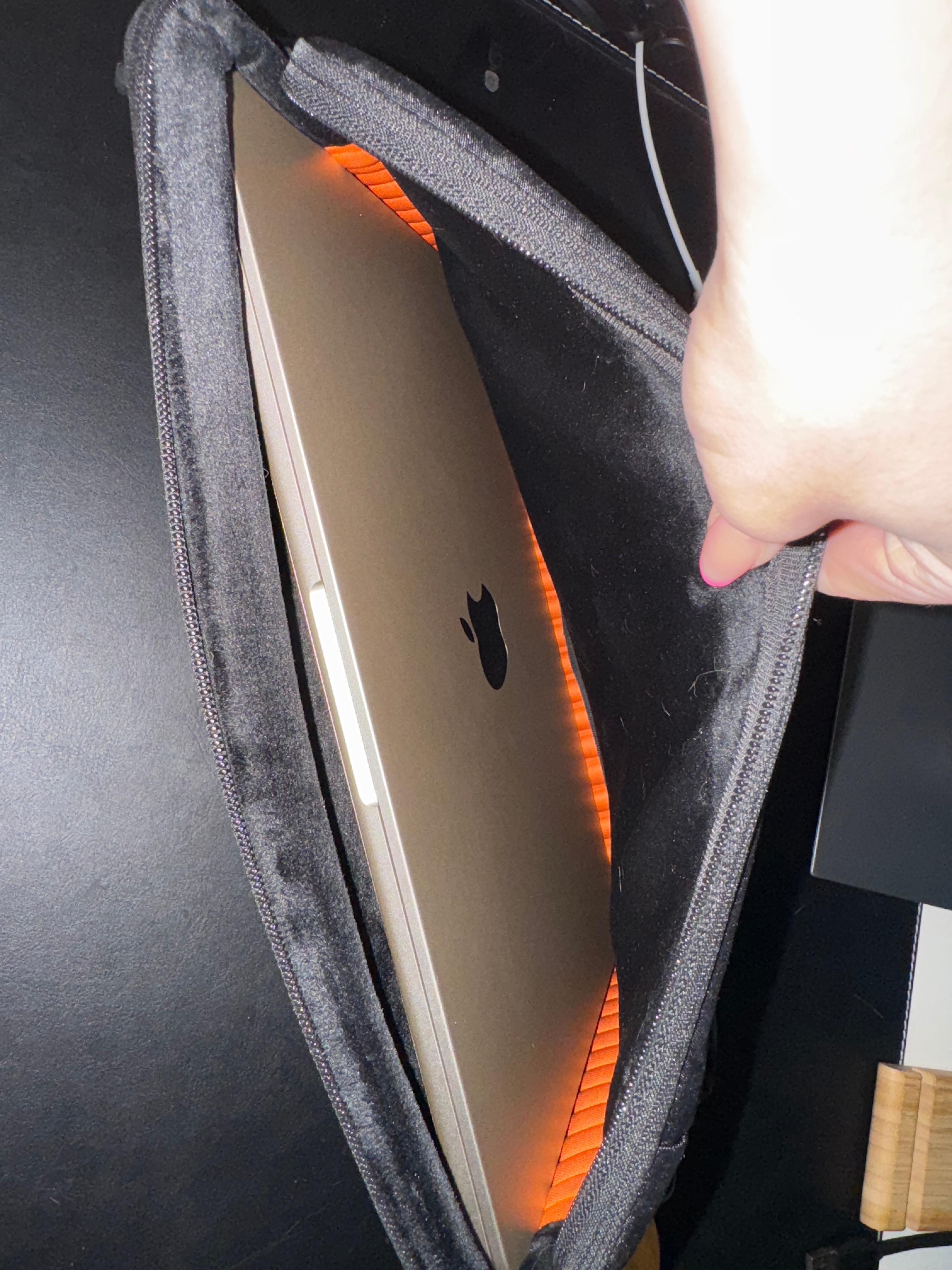 Husa de protectie pentru MacBook Pro 16" (2023/2022/2021) Retina Display