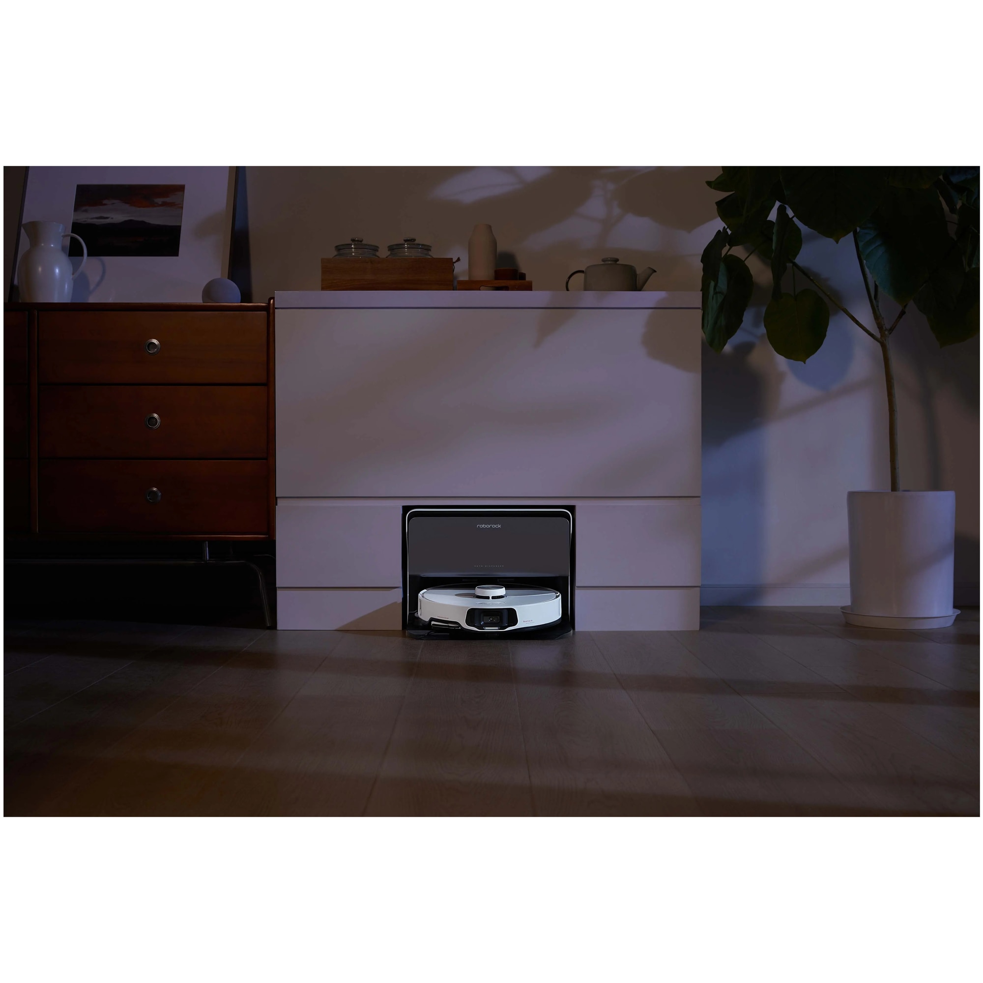 Aspirator robot Roborock S8 MaxV Ultra Combi, 60 W, 10000 Pa, Autonomie 180 minute, Recipient praf 0.27 l, Rezervor apa 0.1 l, 300 mp, Wi-Fi, Amazon Alexa, Siri, Google Home (Alb)